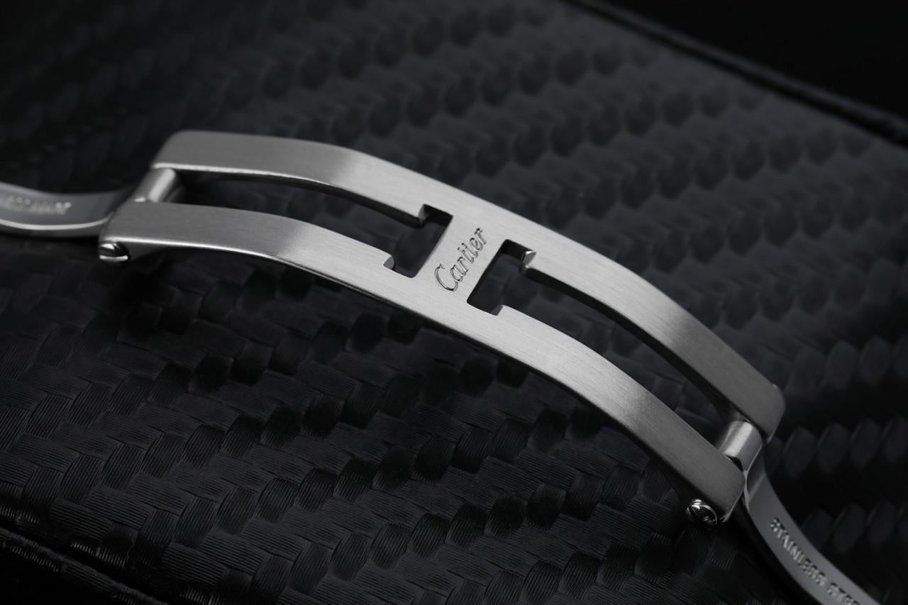 Cartier Montre chronographe RoadsterXL en acier inoxydable avec cadran noir et diamants W62020X6 en vente 1