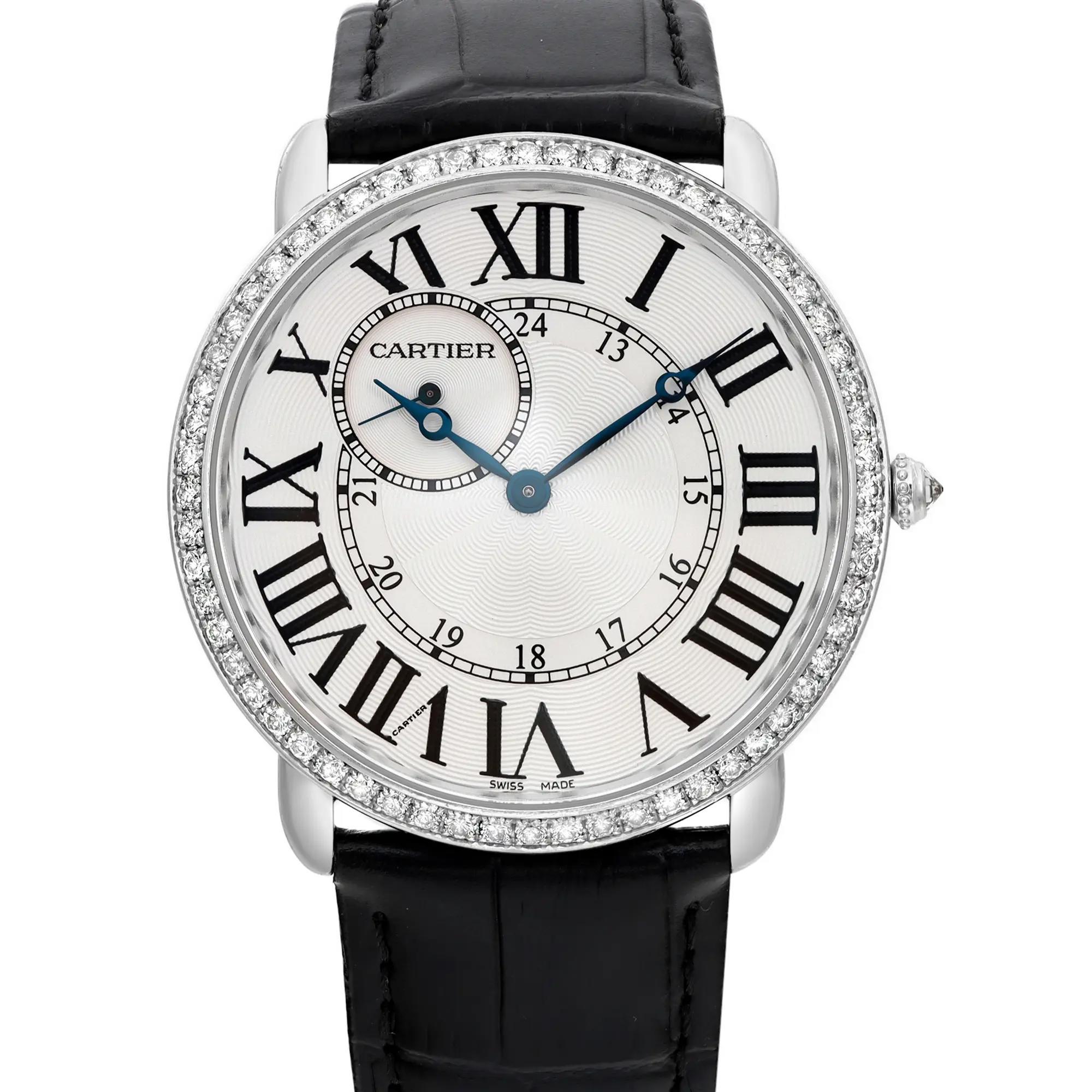 Pre-Owned and in excellent condition. Factory Set 60 brilliant-cut diamond bezel. It comes with an original box but papers are not included. Covered by a 2-year Chronostore warranty.

General Category:
Luxury Watch
Women's Watch

Brand and