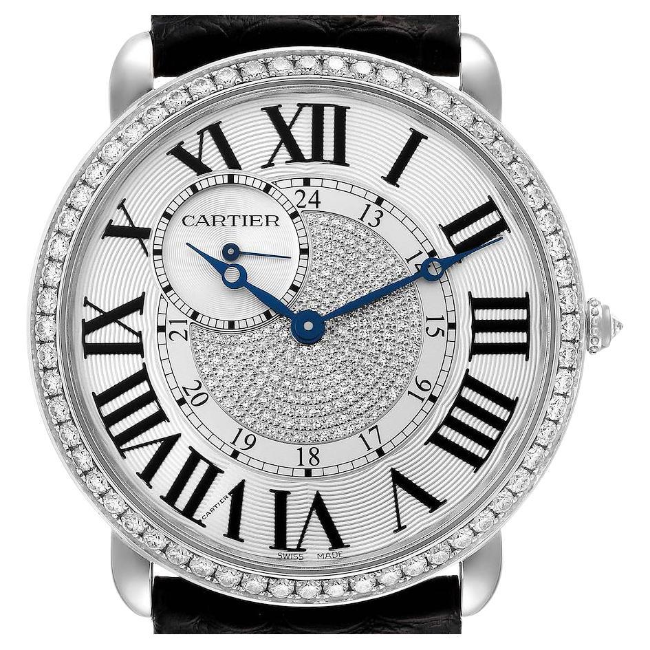 Cartier Montre Ronde Louis en or blanc 18 carats avec cadran en argent et diamants, pour hommes 3269 en vente