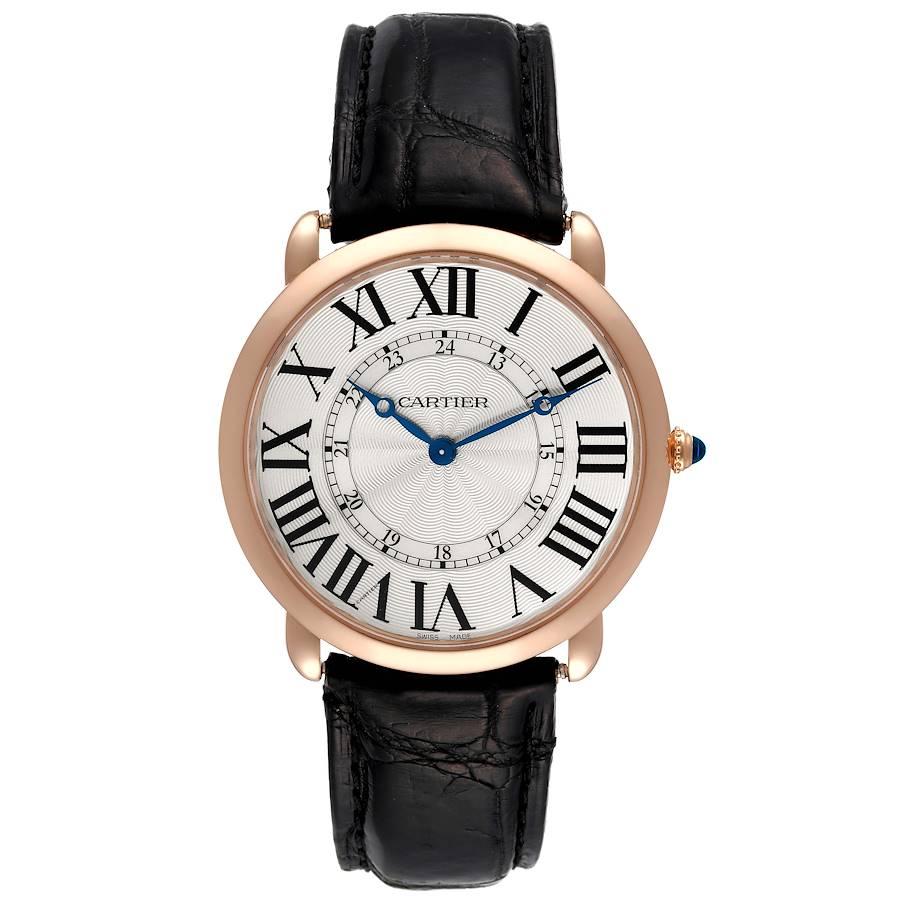 Cartier Ronde Louis Rose Gold Silver Dial Mens Watch W6801004. Manual winding movement. 18k rose gold case 42.0 mm in diameter. Circular grained crown set with the blue sapphire cabochon. . Scratch resistant sapphire crystal. Silvered grained dial.