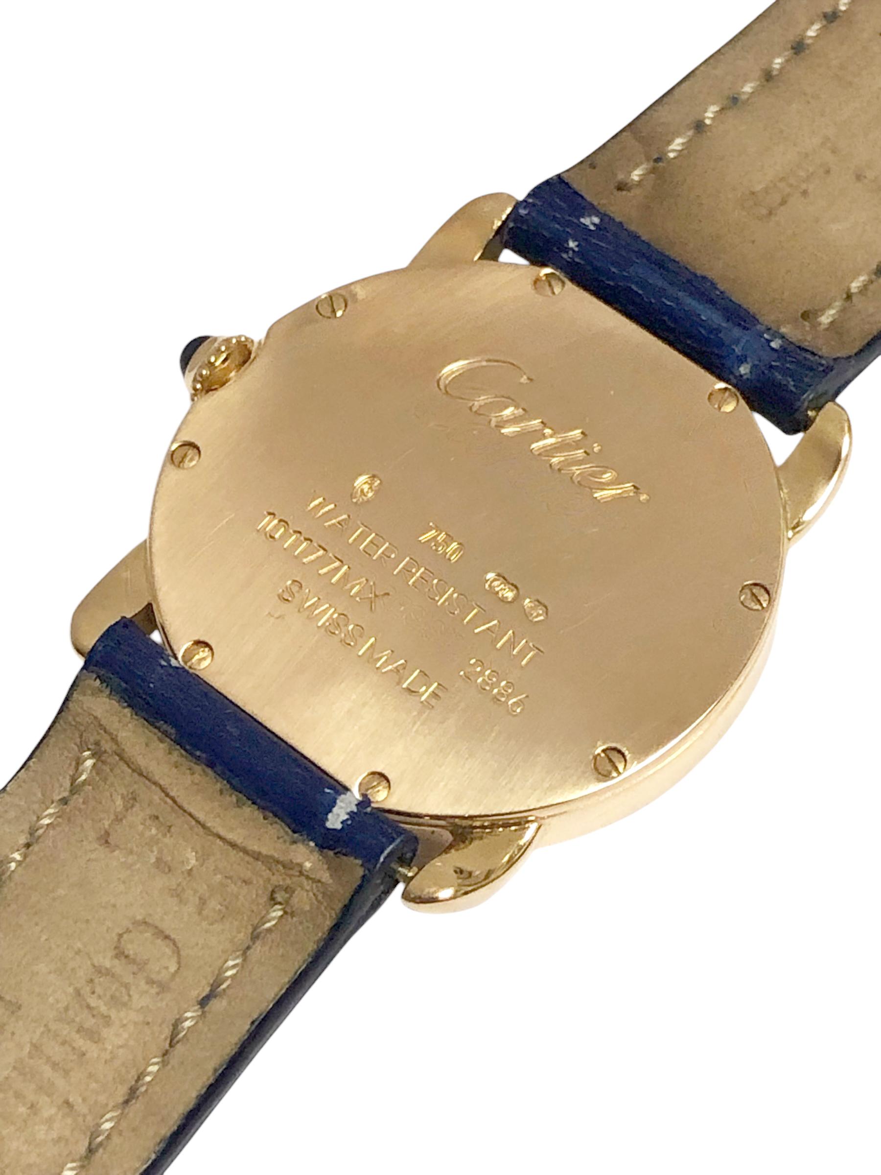 Cartier Ronde Solo 2889 Mid Size Rose Gold Quartz Wrist Watch In Excellent Condition For Sale In Chicago, IL