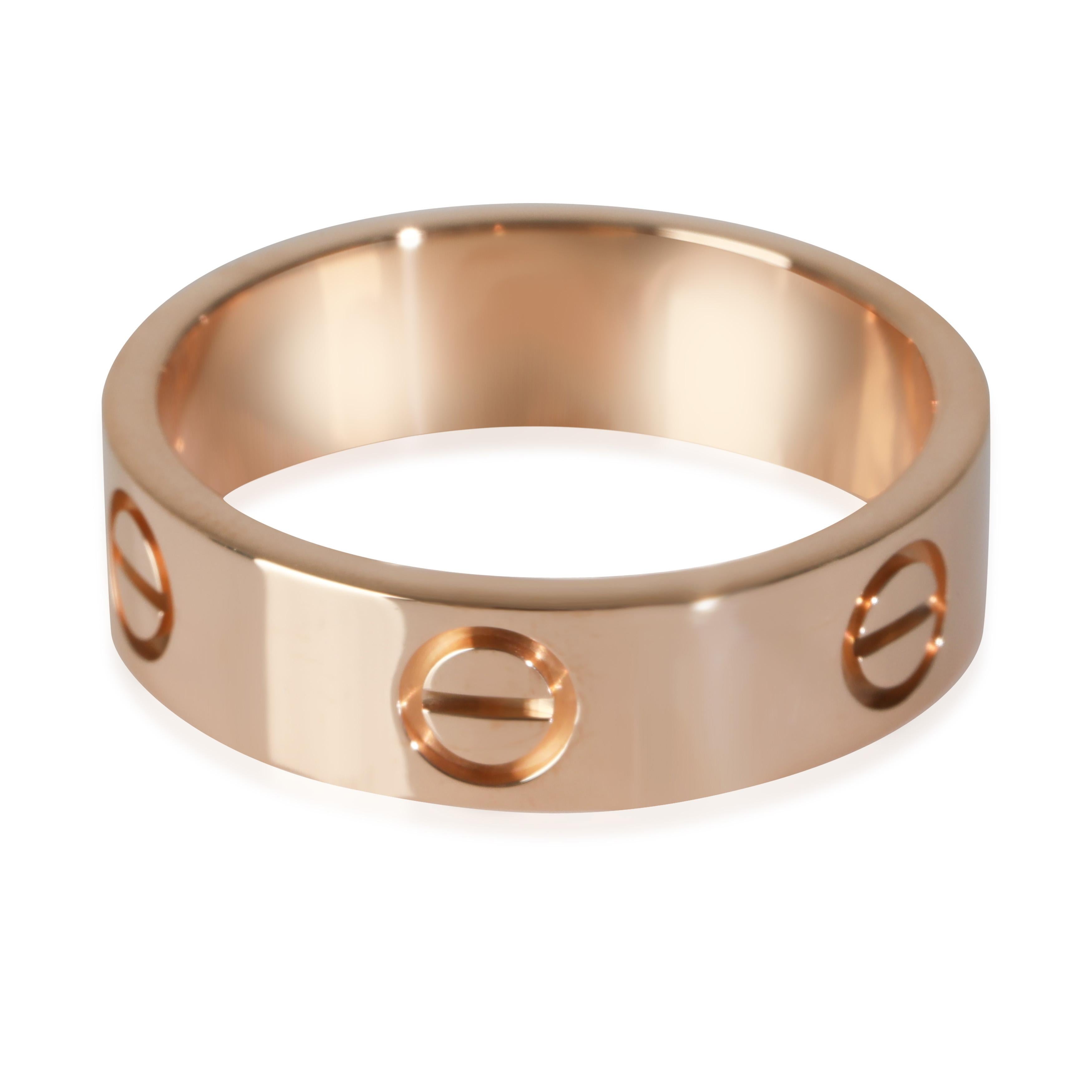 Cartier or rose  Anneau d'amour

DÉTAILS PRIMAIRES
SKU : 145189
Titre de la liste : Cartier Or Rose  Anneau d'amour
Description de l'état : La collection Love de Cartier est l'incarnation même de l'icône, depuis les designs reconnaissables jusqu'à