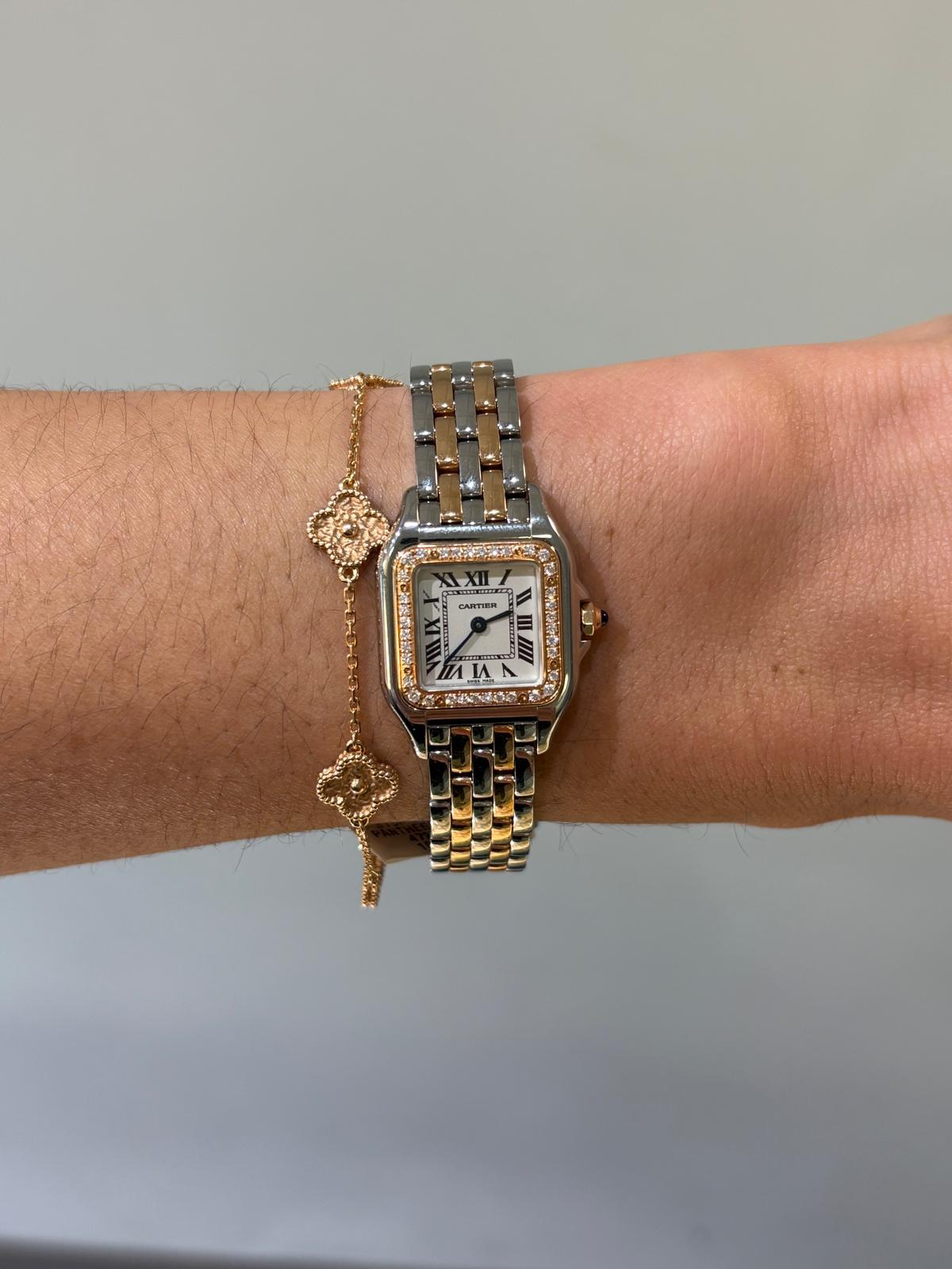 Contemporaneo Cartier in oro rosa, acciaio e diamanti Panthere de Cartier Modello Piccolo in vendita