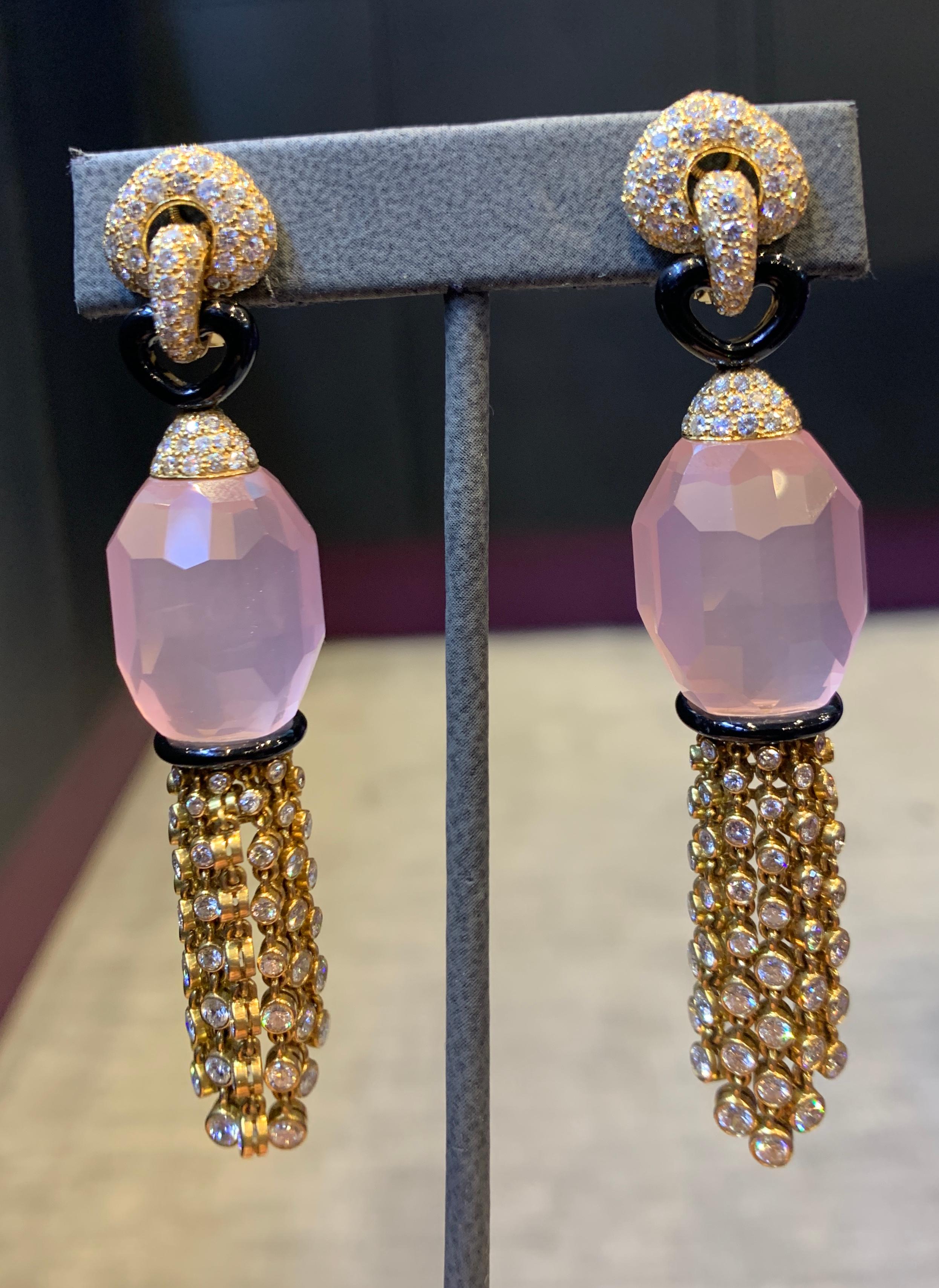 Taille ronde Cartier Boucles d'oreilles à pompon en quartz rose et diamant