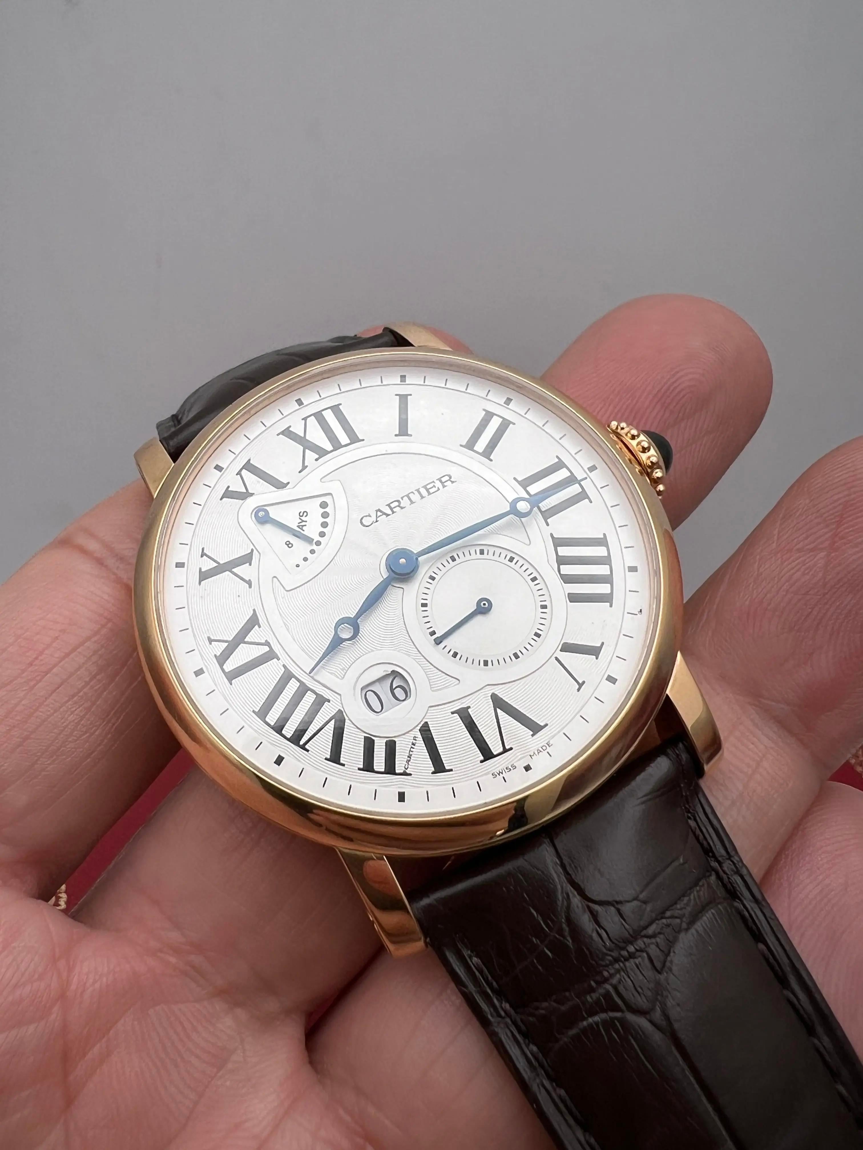 Cartier Rotonde 42mm 18K Rose Gold Silver Dial Manual Wind Watch W1556203 Box In Excellent Condition For Sale In New York, NY