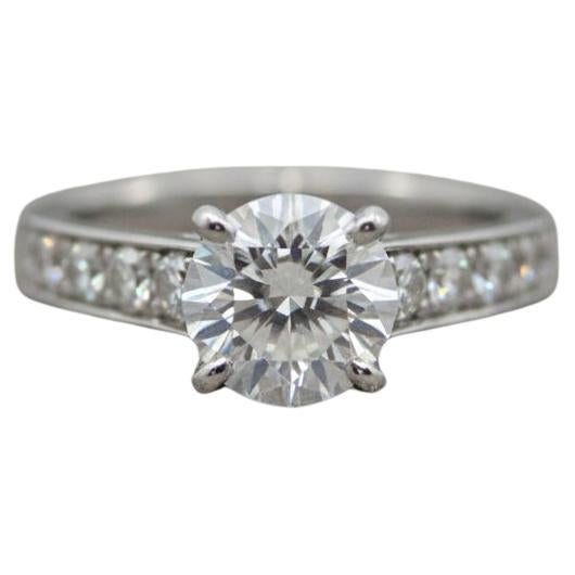 Bague de fiançailles en platine avec diamants ronds et brillants de Cartier