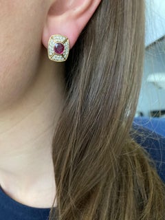 Cartier Parure boucles d'oreilles et bague en rubis et diamants