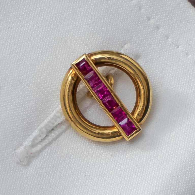 Cartier Ruby and Gold Cufflinks In Good Condition For Sale In London, GB
