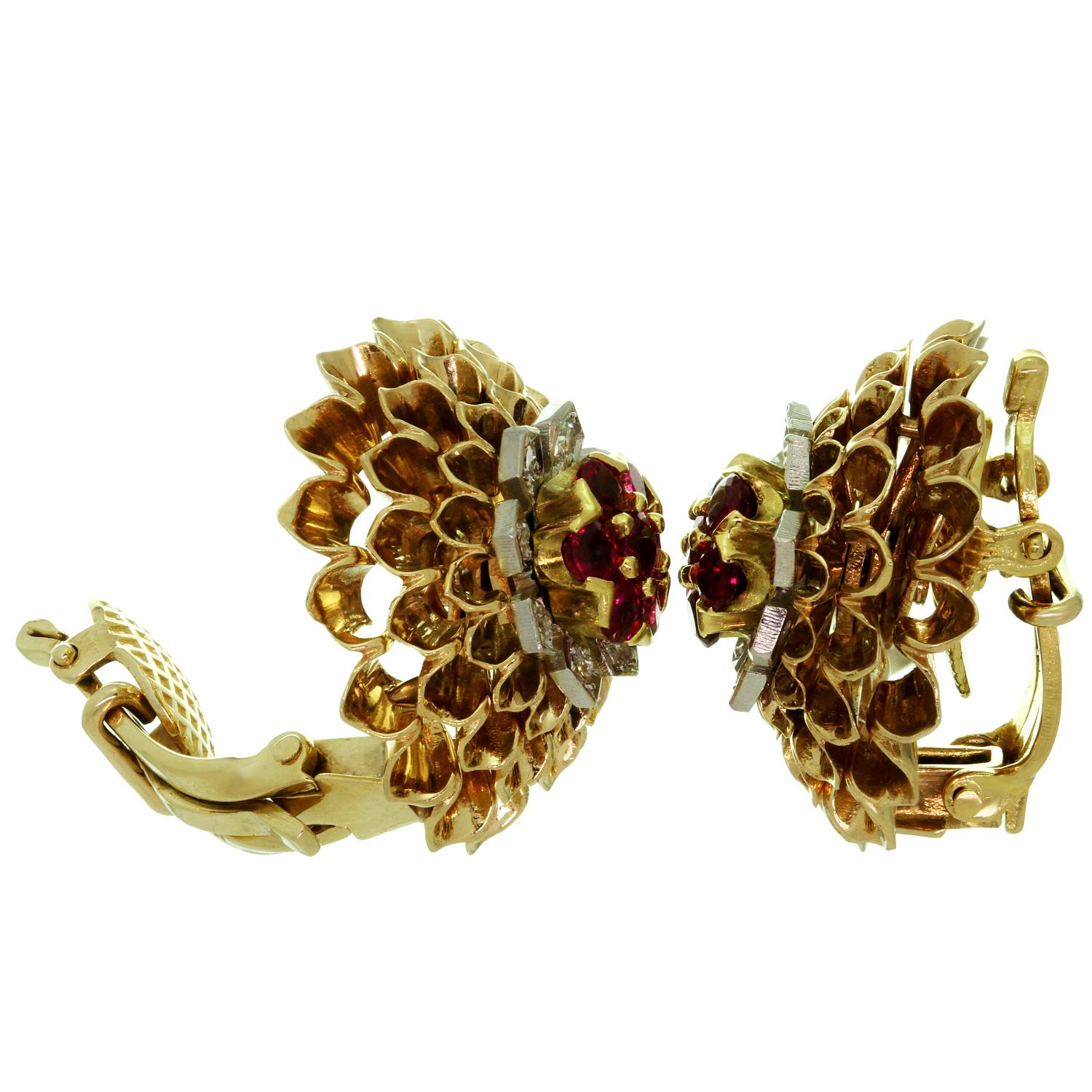 Cartier Ruby Diamond Yellow Gold Clip-On Earrings, 1960s In Good Condition In New York, NY