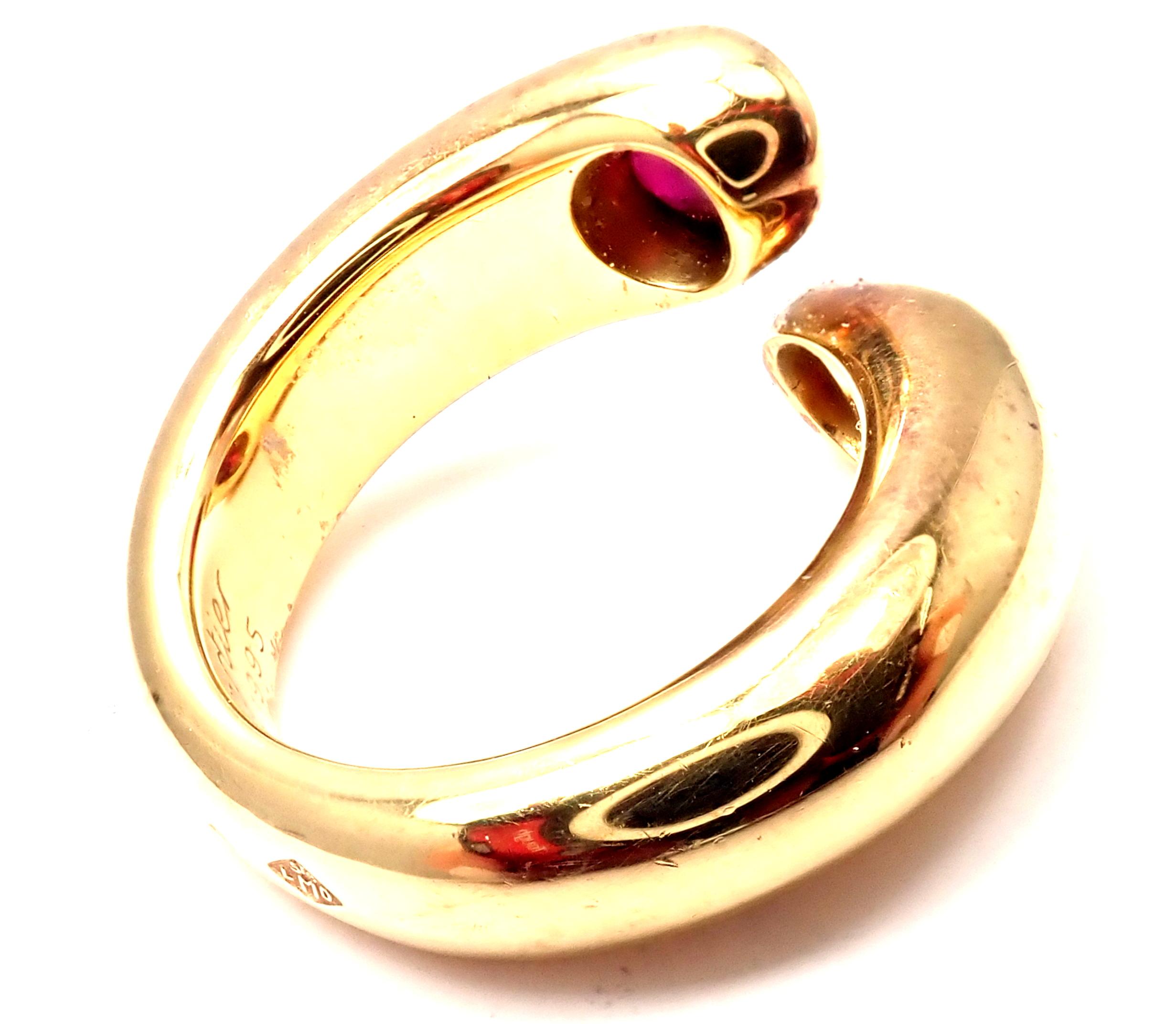 18k Yellow Gold Ellipse Deux Tetes Croisees Bypass Ruby Band Ring by Cartier.
With 2 oval cut rubies, approx 1.20ct
Metal: 18k Yellow Gold
Band Width: 9mm
Weight: 11.7 grams
European 46, US 3 3/4
Hallmarks: Cartier 750 46 1995 D 14405
YOUR PRICE: