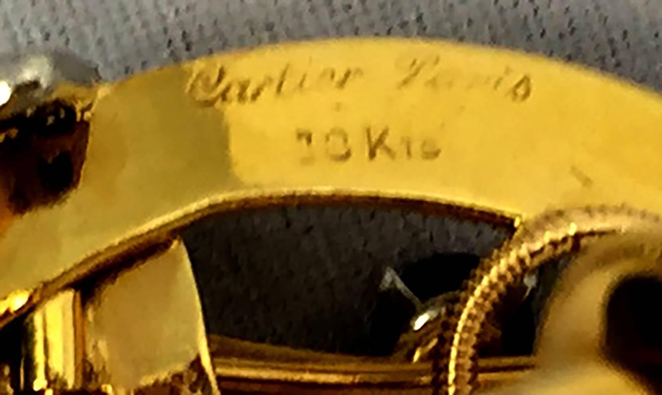 Cartier Rubin Smaragd Saphir Blattgold Ohrclips im Zustand „Hervorragend“ im Angebot in New York, NY