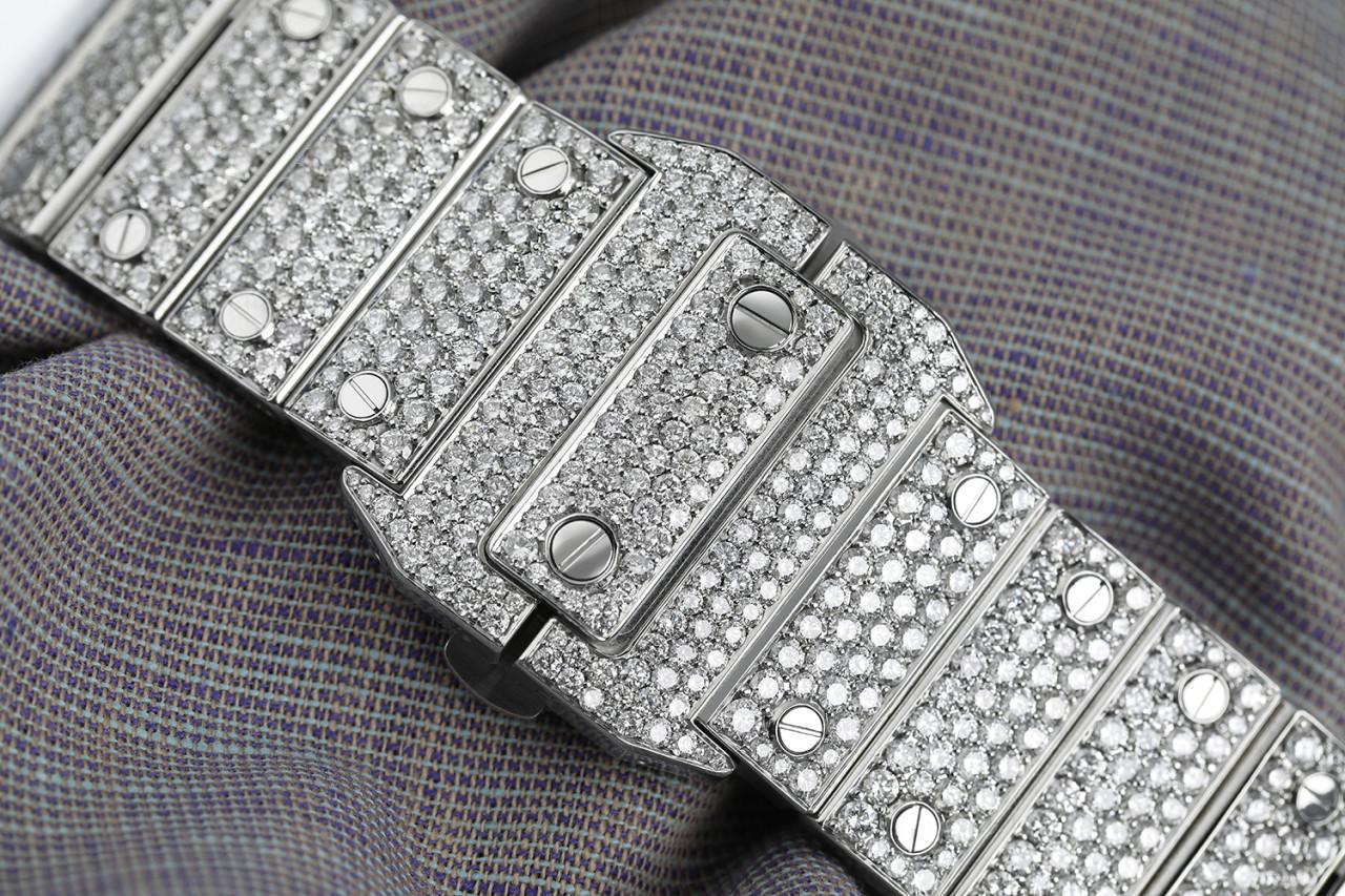 Montre Cartier Santos 100 en acier inoxydable avec diamants véritables personnalisés, taille W20073x8 Excellent état - En vente à New York, NY