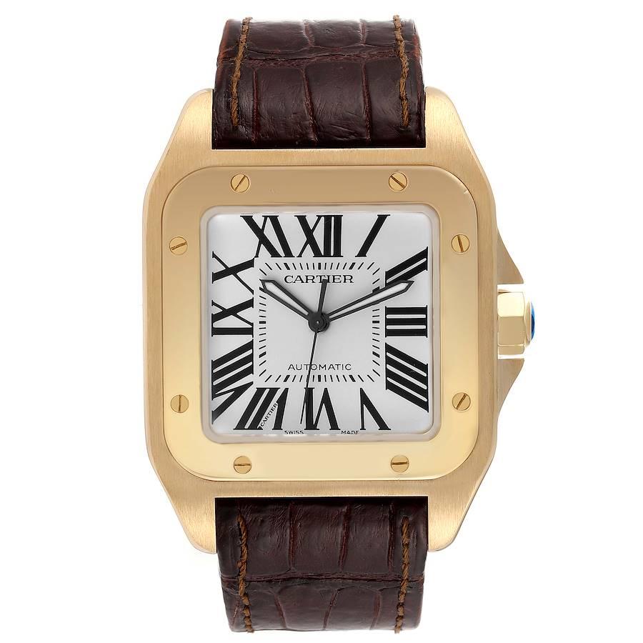 Cartier Santos 100 XL Oro Giallo 18K Cinturino Nero Orologio Uomo W20071Y1. Movimento automatico a carica automatica calibro 049. Oro giallo 18 carati 38 x 51 mm. Corona ottagonale protetta con spinello sfaccettato. Lunetta in oro giallo 18 carati