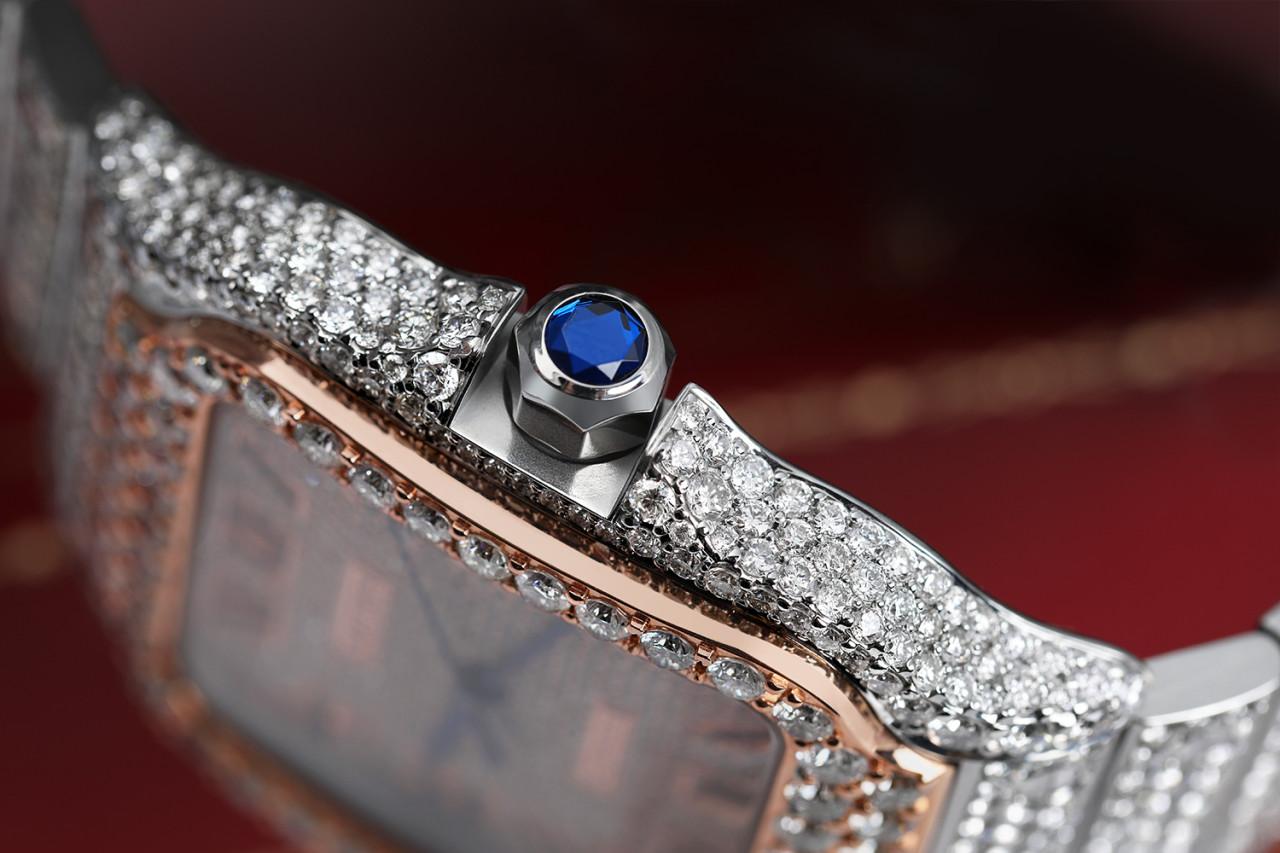 Santos Edelstahl- und Roségold-Uhr WSSA0018, maßgefertigt mit Diamanten  (Rundschliff) im Angebot