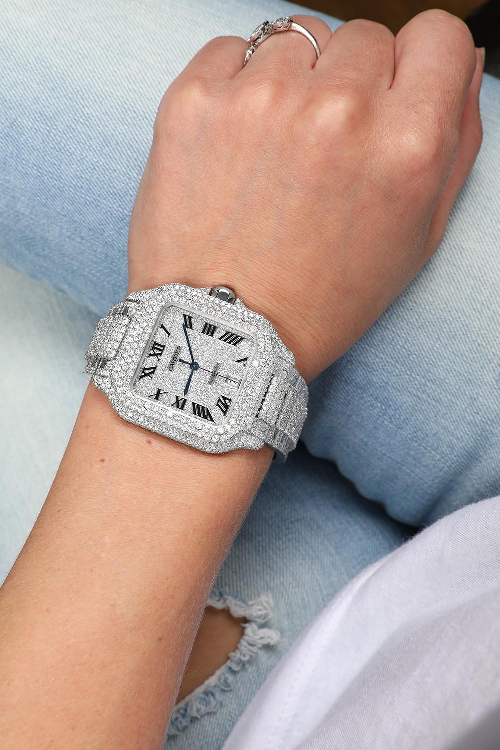 Montre Cartier Santos De Cartier personnalisée en acier inoxydable et diamants WSSA0018 Pour hommes en vente