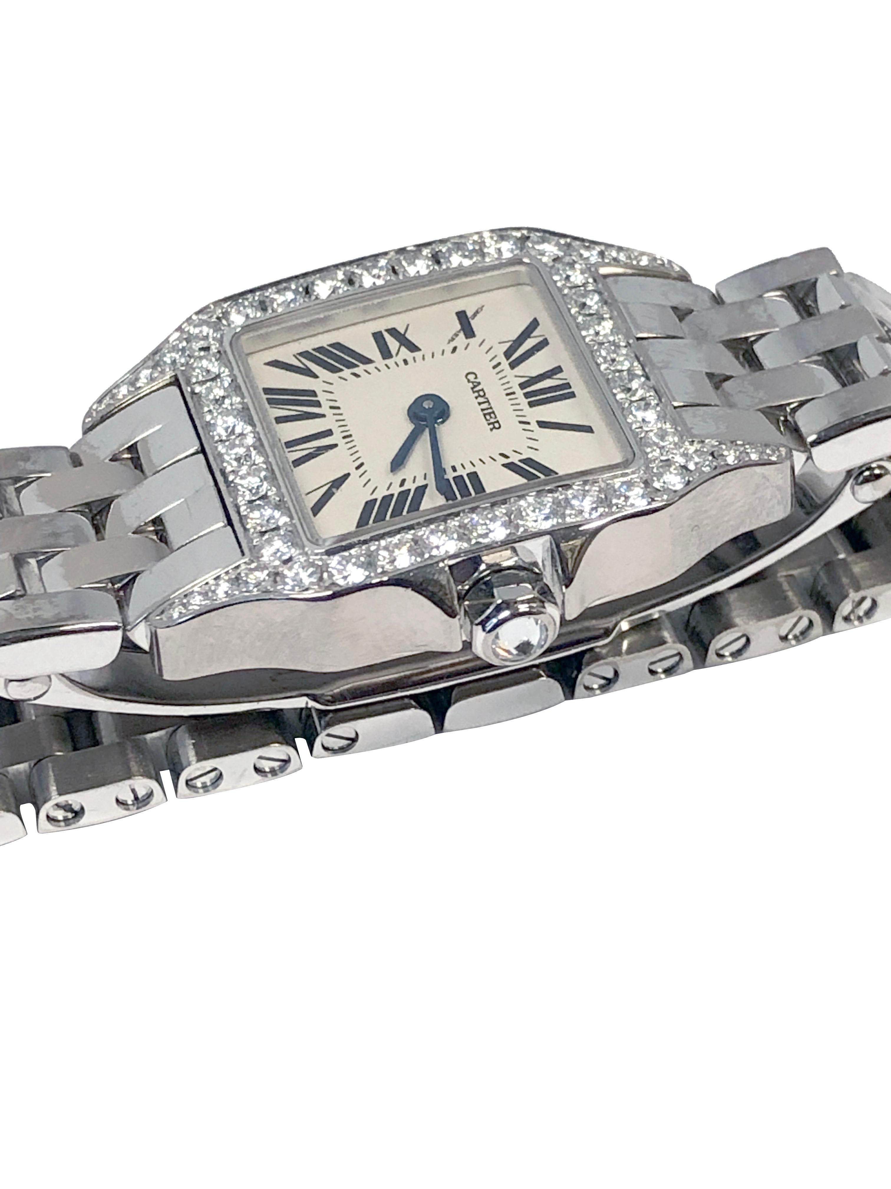 Circa 2020 Cartier Santos DeMoiselle Collection Reloj de pulsera para señora, caja de 2 piezas de oro blanco de 18k de 20 X 18 M.M, bisel y salientes engastados de fábrica con diamantes, corona engastada con diamantes, movimiento de cuarzo, esfera