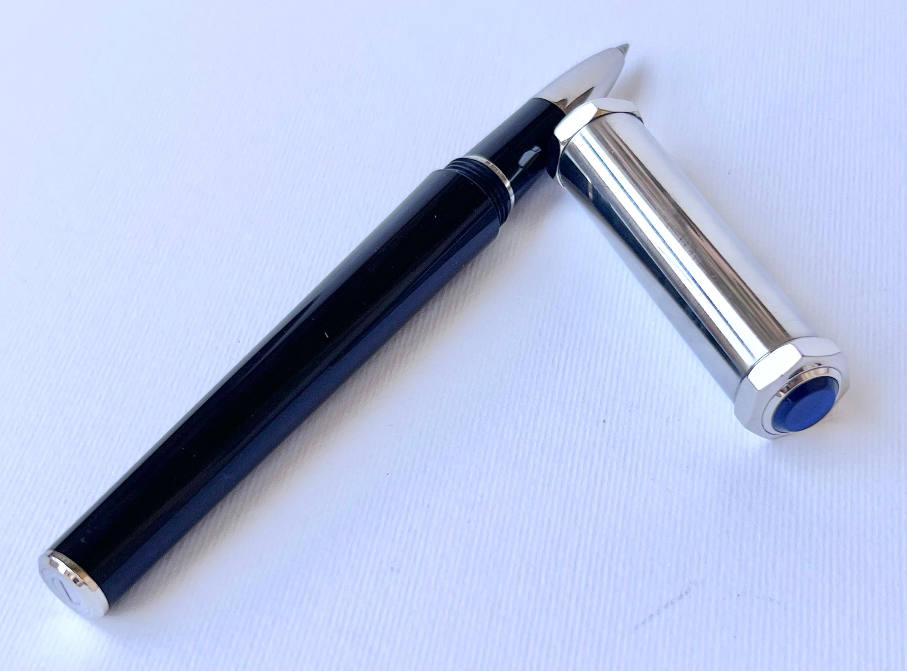Cartier Santos-Dumont Brushed metal de metal rollerball pen  For Sale 6