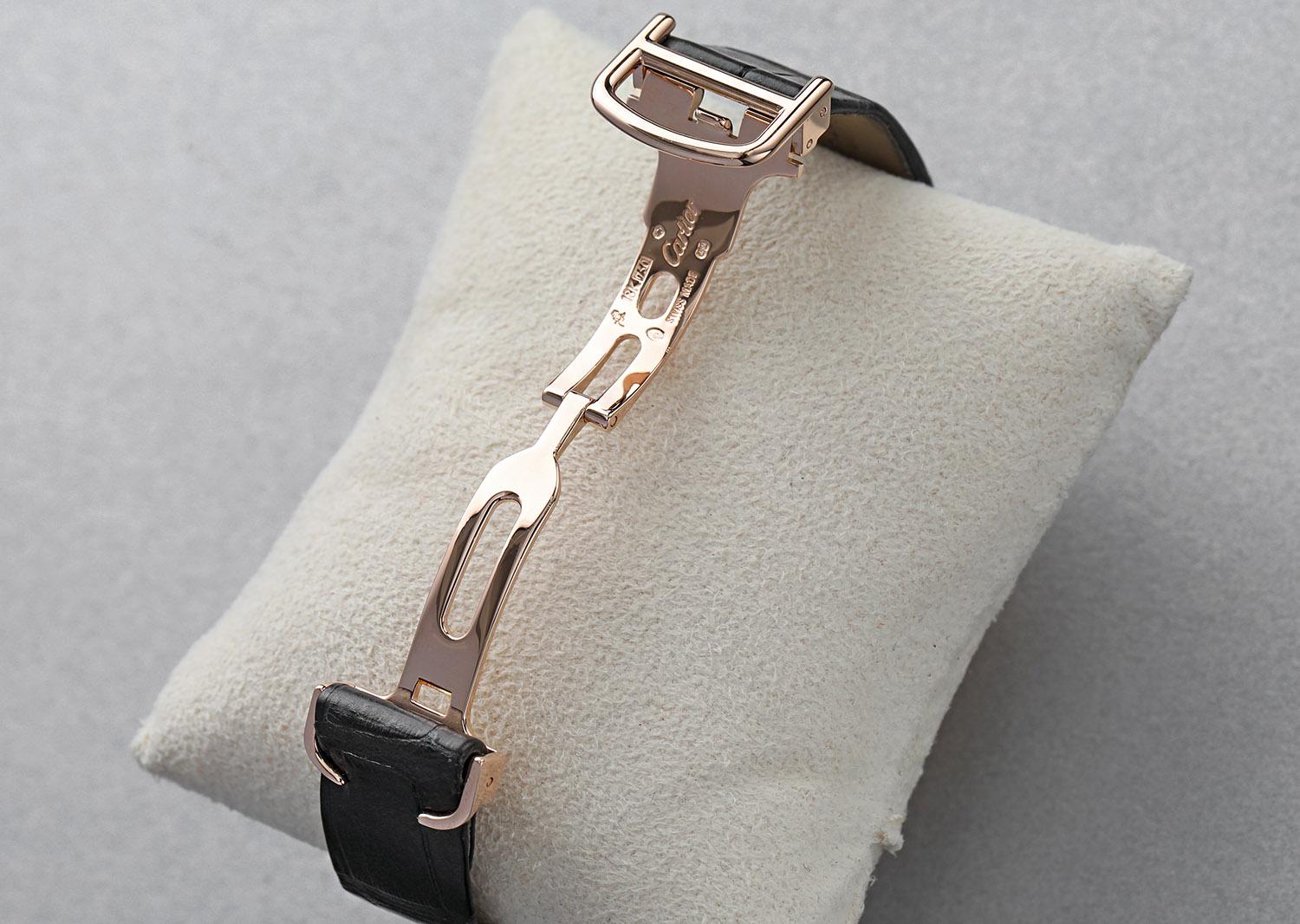 Modern Cartier Santos Dumont Ladies Rose Gold Quartz Watch Leather Band W2009251 2788 For Sale