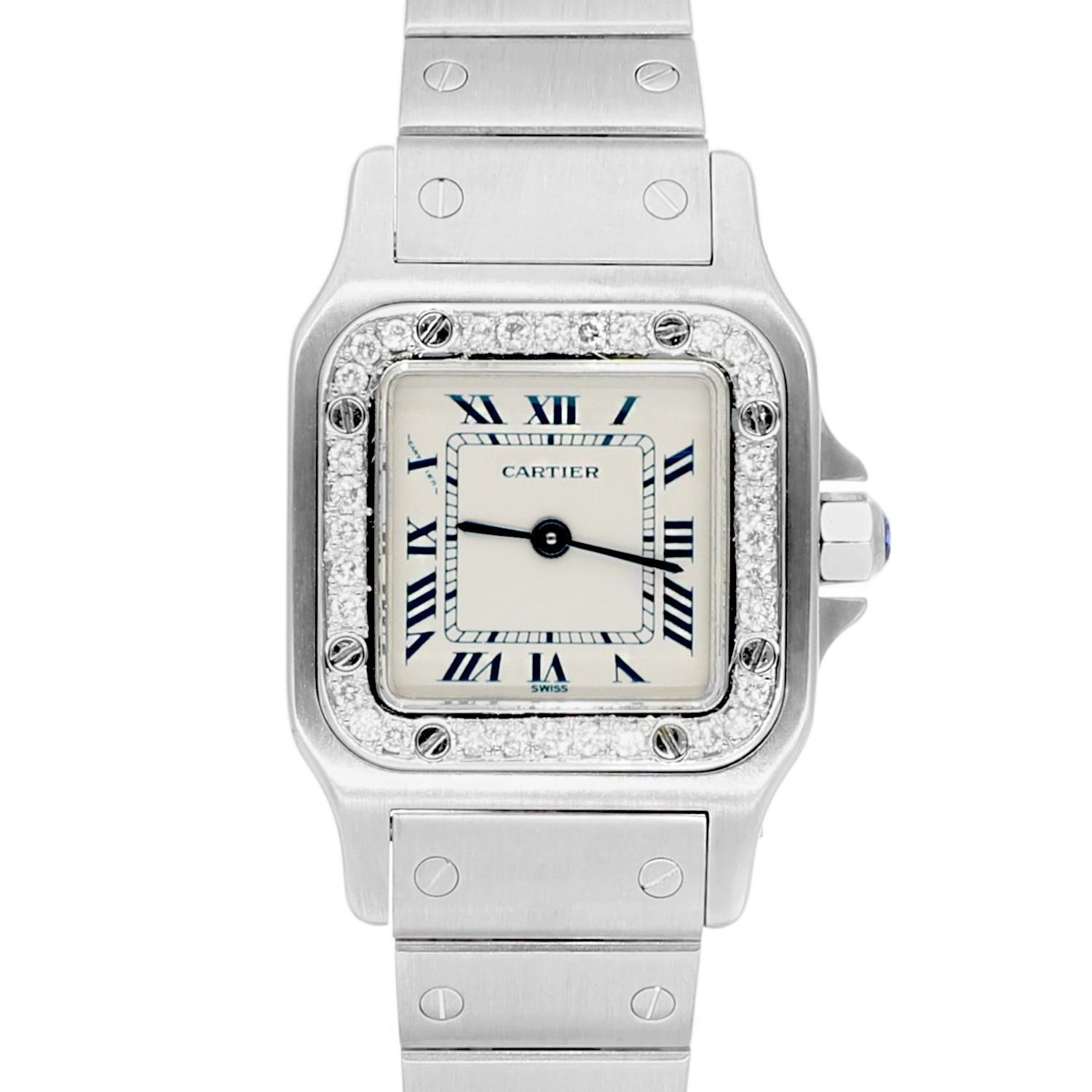 Cartier Santos Galbee 24 mm Damenuhr aus Edelstahl mit Diamant-Lünette 1565
Diese Uhr wurde professionell poliert und gewartet und befindet sich in einem ausgezeichneten Gesamtzustand. Es gibt absolut keine sichtbaren Kratzer oder Schönheitsfehler.