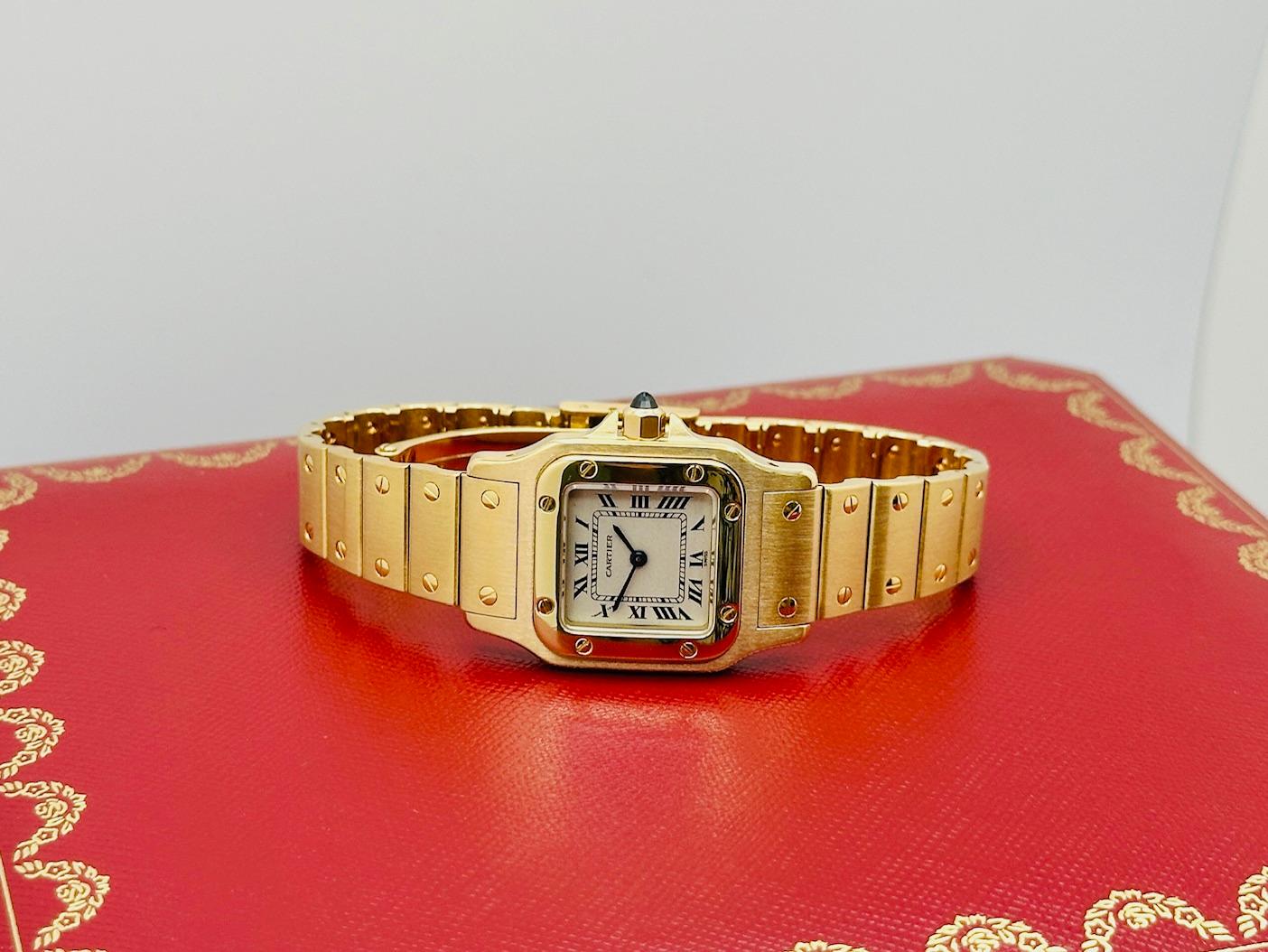 Cartier Santos Galbee 866930 18K Yellow Gold Cream Dial 24mm Service Papers In Excellent Condition For Sale In San Diego, CA