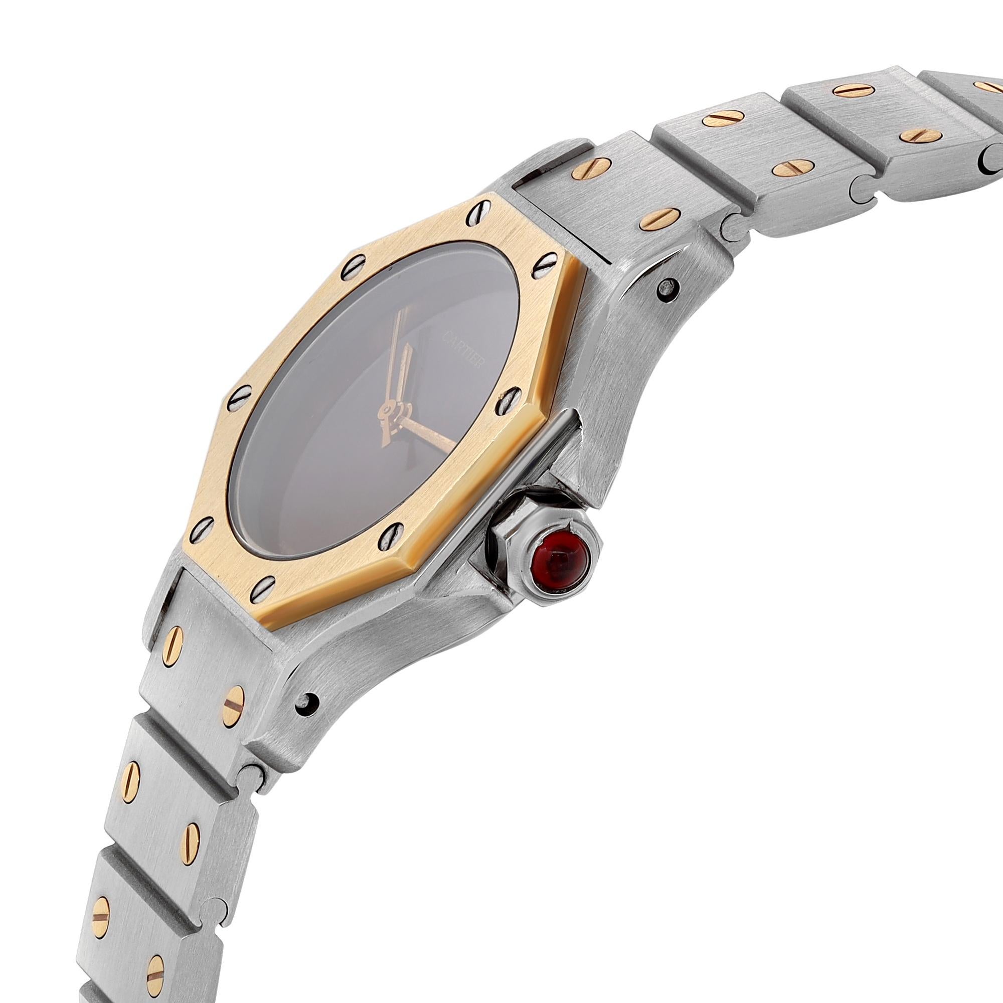 Cartier Santos achteckige Automatikuhr mit burgunderrotem Zifferblatt aus Stahl 0907 im Zustand „Gut“ in New York, NY