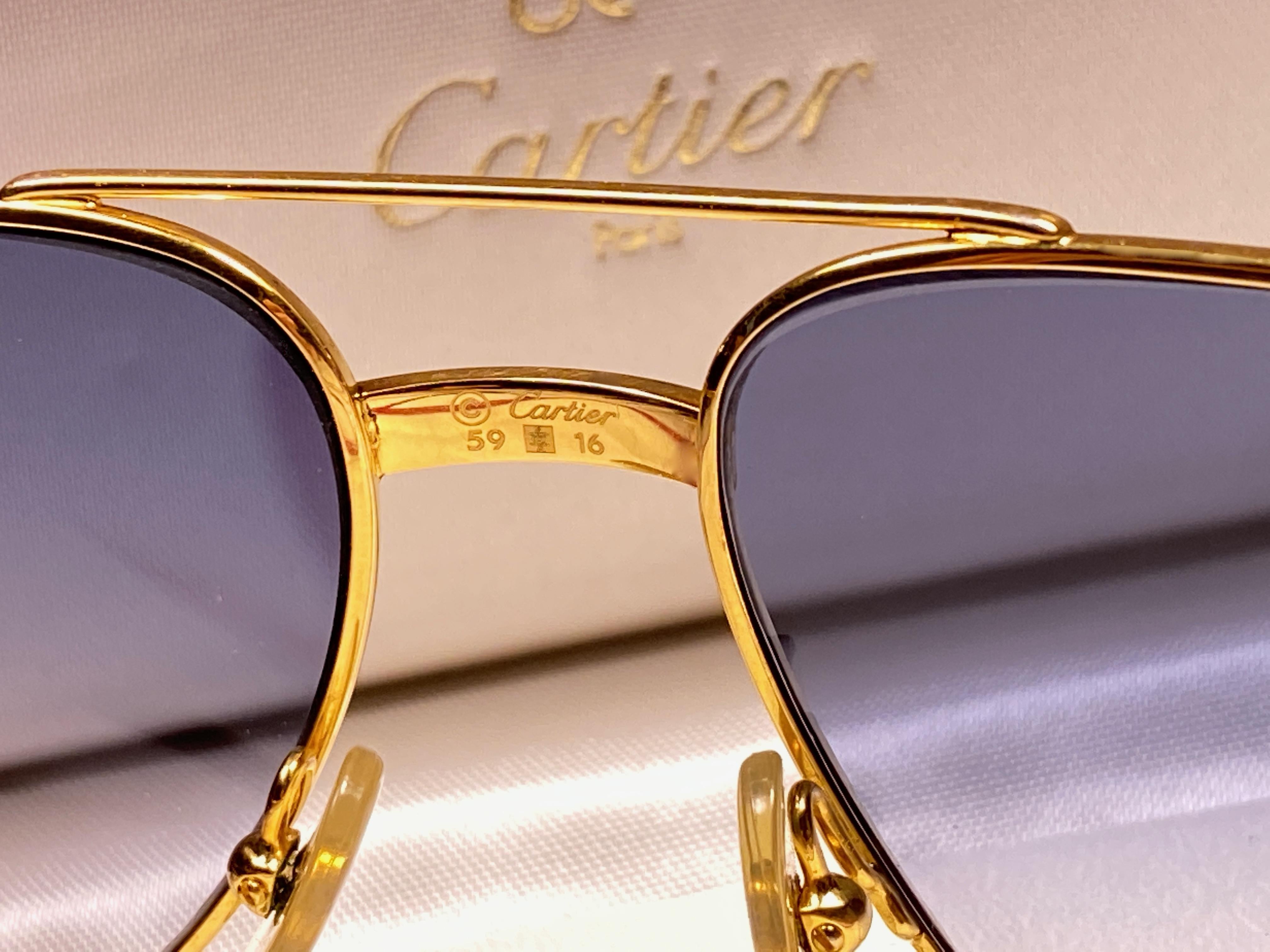 Cartier Santos Screws 1983 59mm 18K Heavy Plated Blue Lens Sunglasses France In Excellent Condition For Sale In Baleares, Baleares