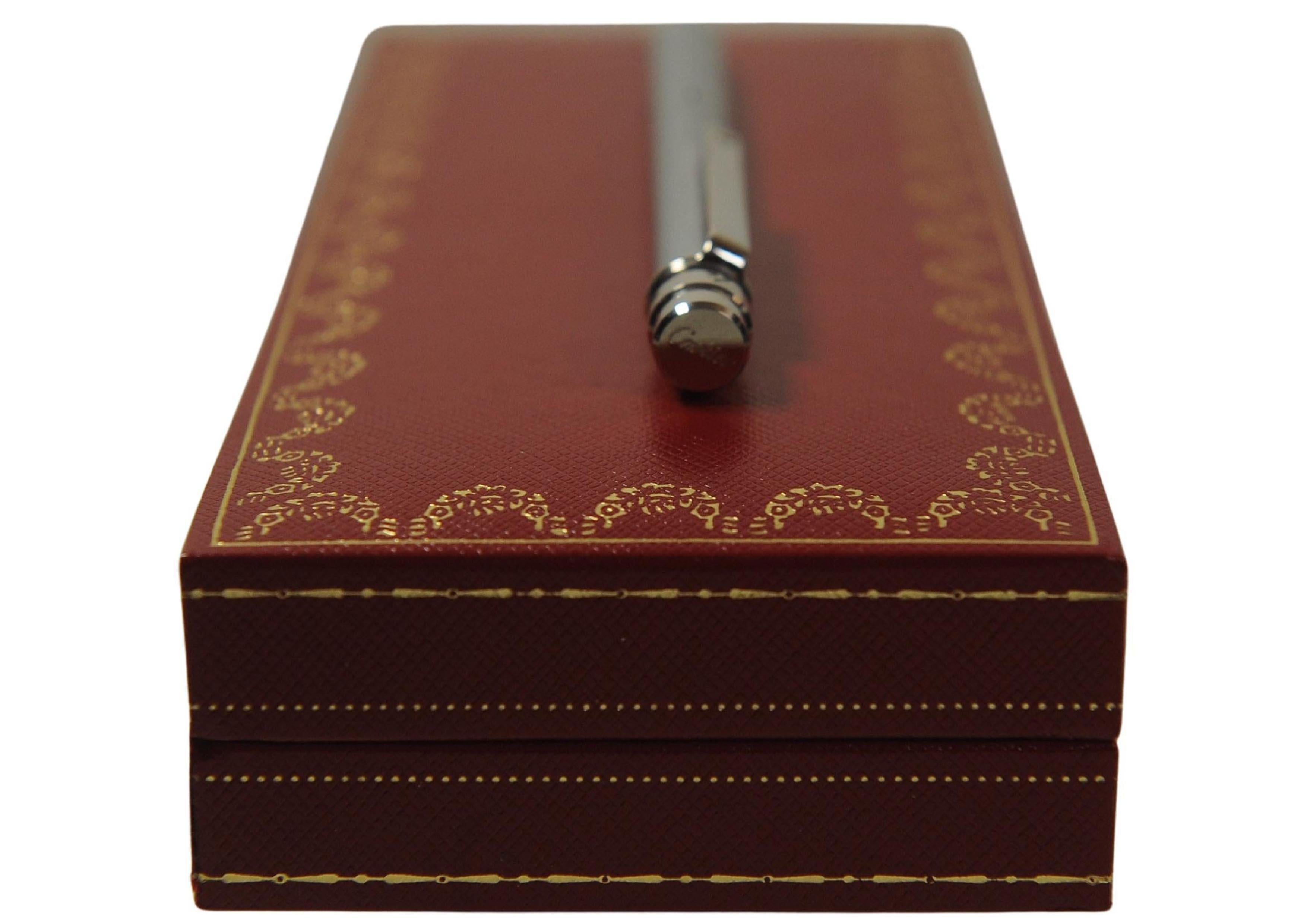 Bolígrafo Cartier Santos Style Billo M Cromo Cepillado en Estuche Cartier en venta 1