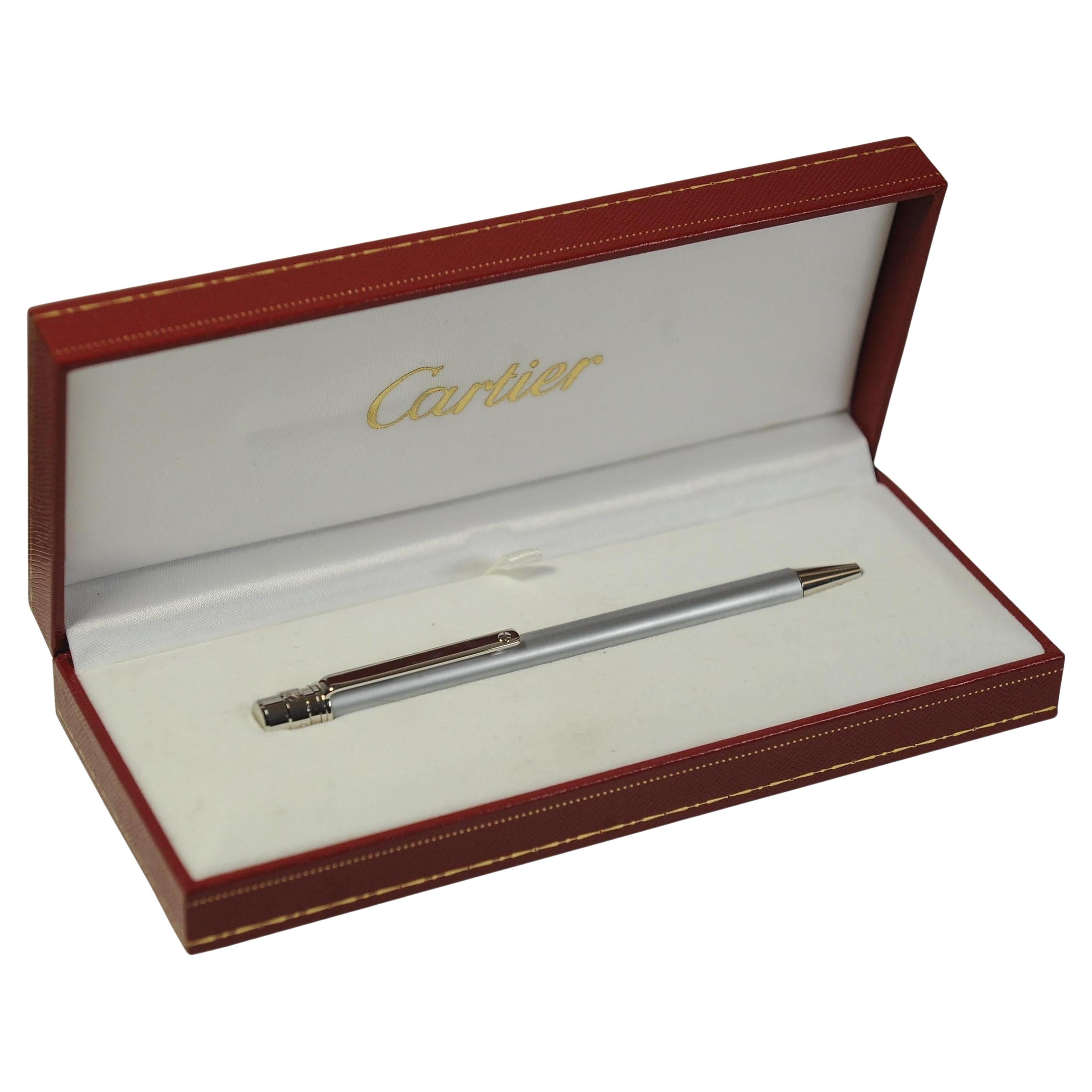 Bolígrafo Cartier Santos Style Billo M Cromo Cepillado en Estuche Cartier en venta