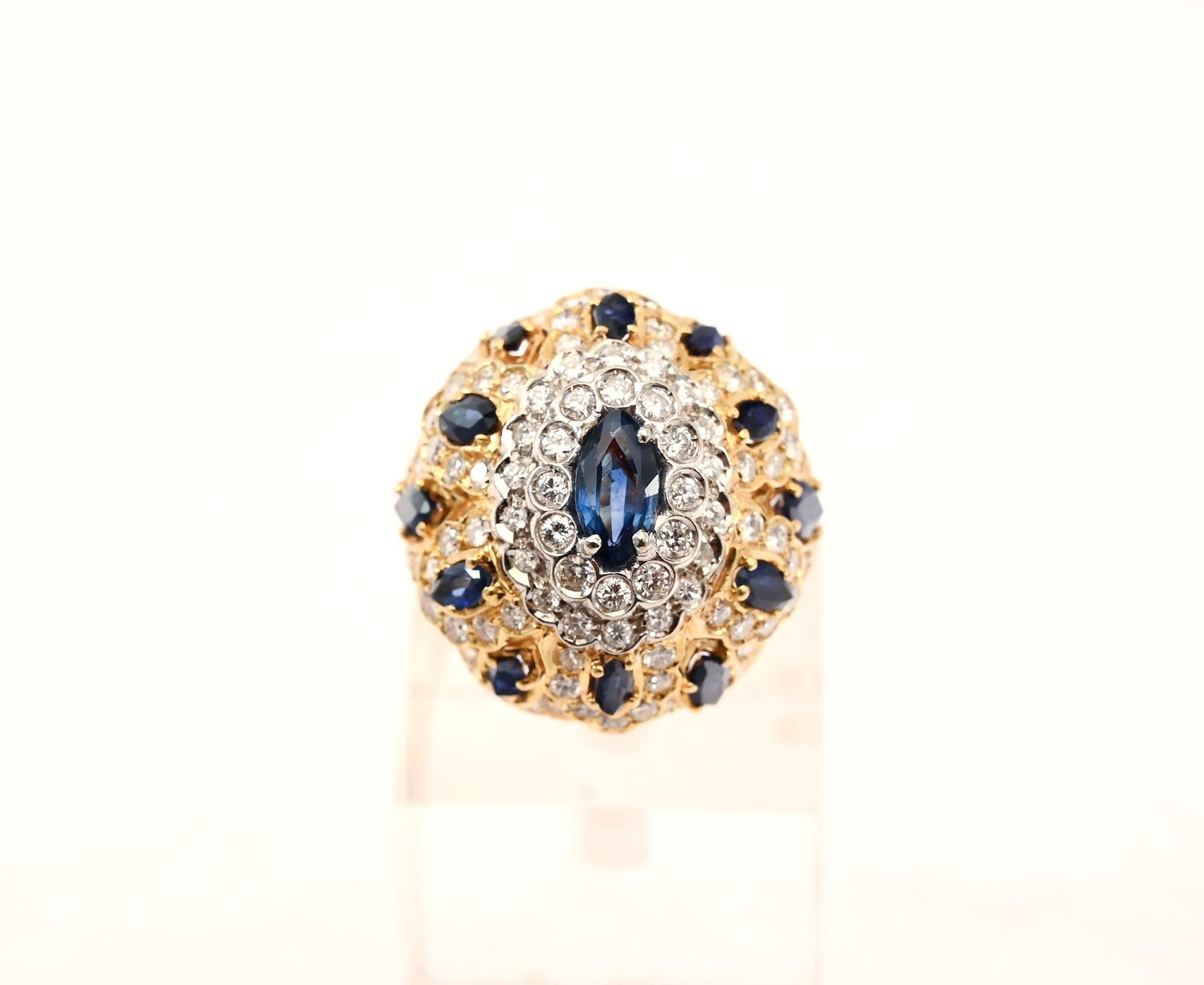 Taglio rotondo Anello da cocktail con zaffiro e diamante di Cartier in vendita