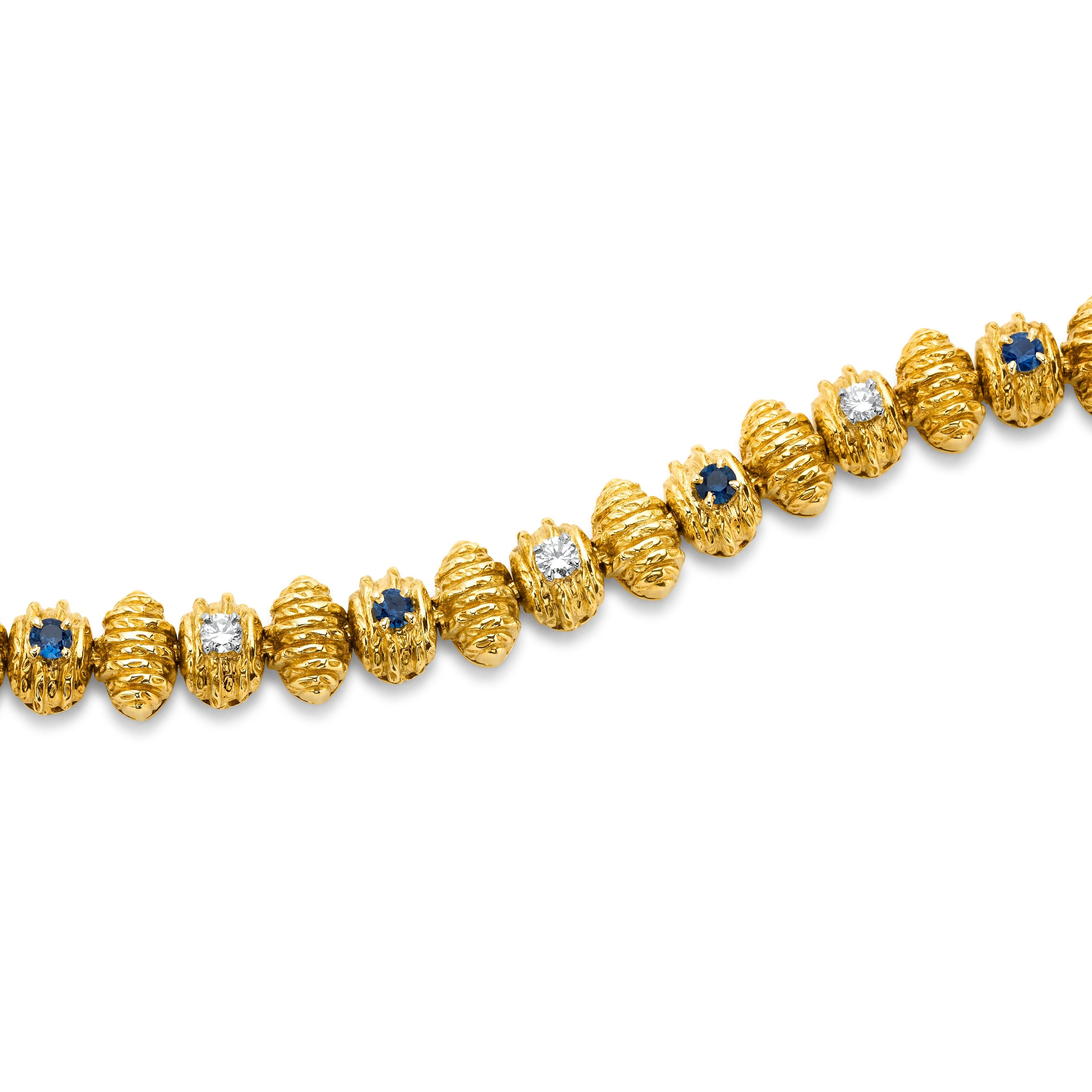 Pulsera Cartier de zafiros y diamantes, circa años 70 en venta 1