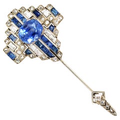 Cartier, Spilla Jabot con zaffiro e diamante, GIA