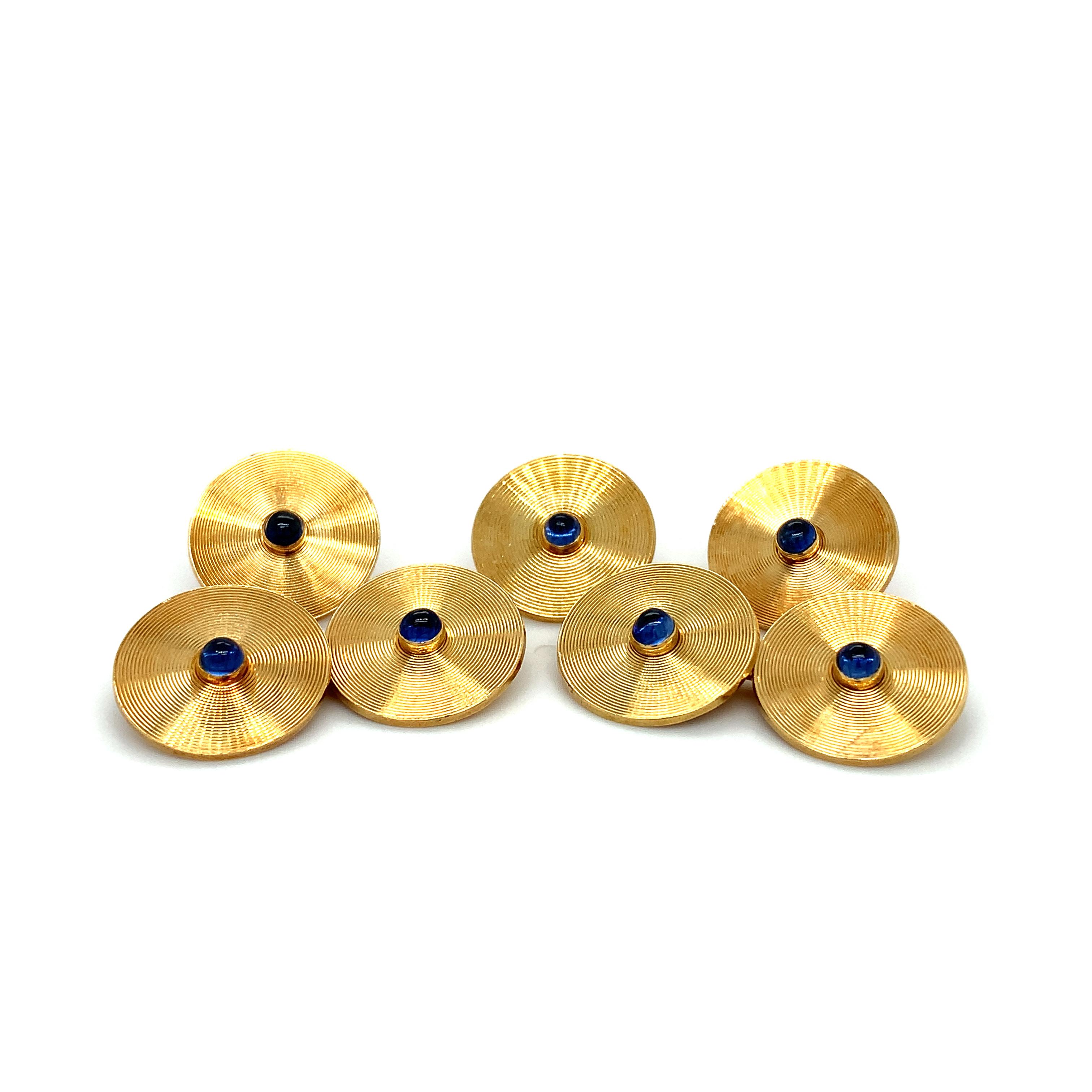 Cartier sapphire dress set and cufflinks 18ct yellow gold circa 1960 In Excellent Condition For Sale In London, GB