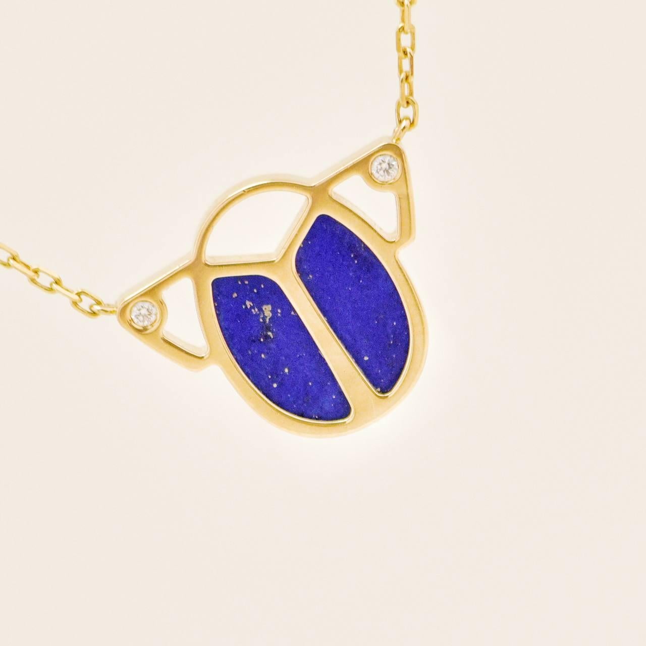 Collier pendentif en or jaune 18 carats Scarabée diamant Lapis Lazuli en vente 3
