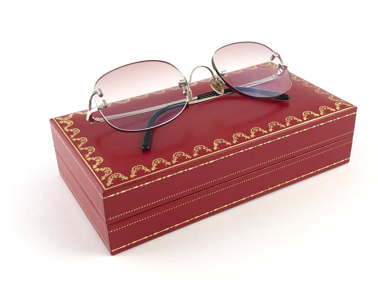 Cartier Serrano Randlose Platine Ultra Light Brown Gradient France Sonnenbrille (Beige) im Angebot