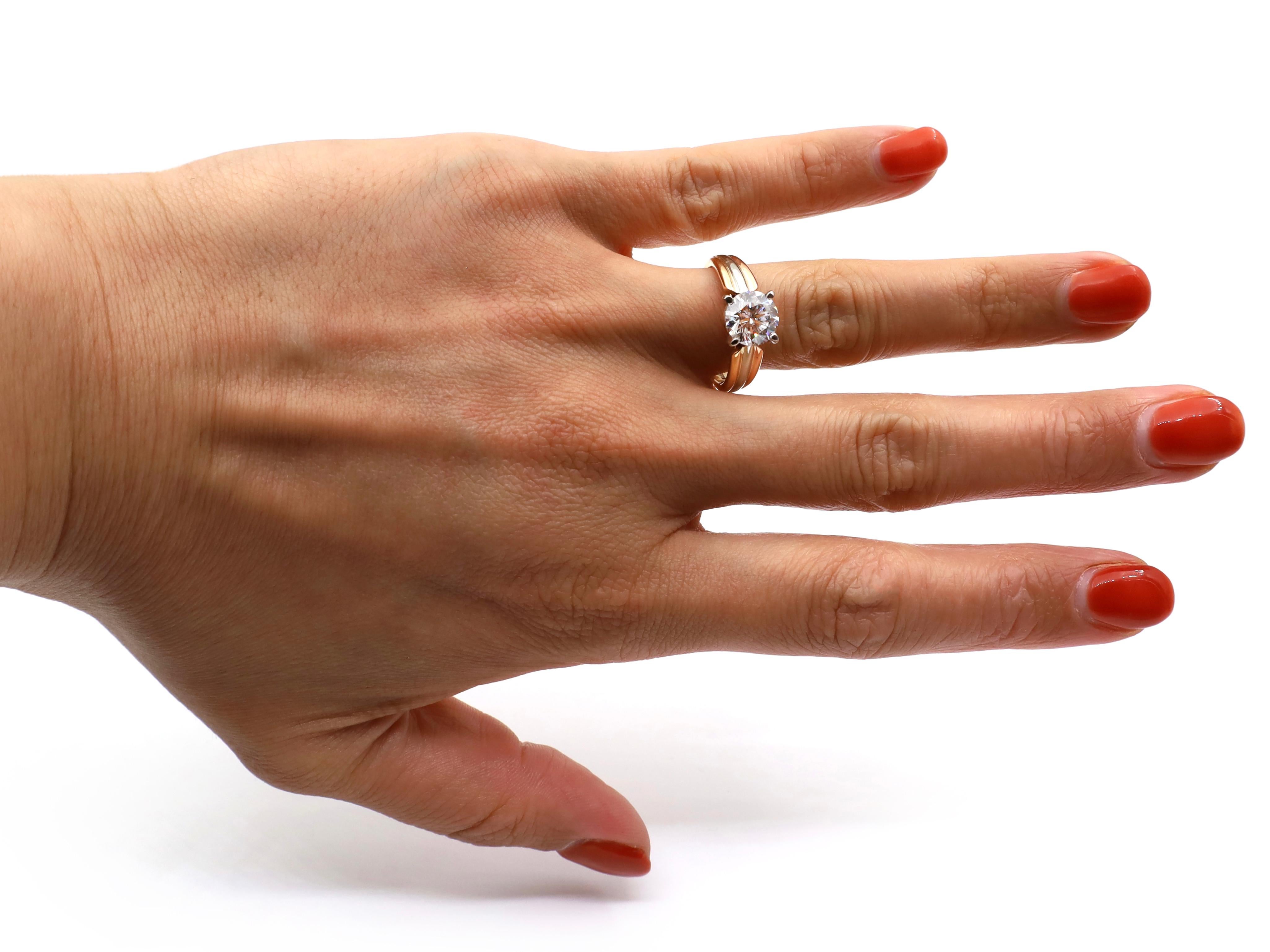 Cartier Set, GIA-zertifizierter 2,01 Karat Diamant Solitär Trinity Solitär Ring (Alteuropäischer Schliff) im Angebot