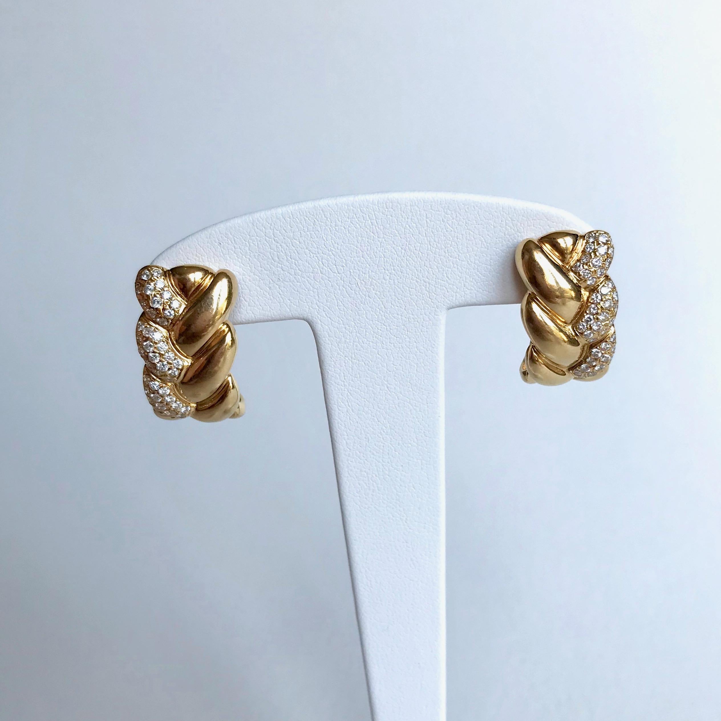 Cartier Set aus 18 Karat Gelbgold und Tresse-Diamanten Ohrringe und Ring im Angebot 1