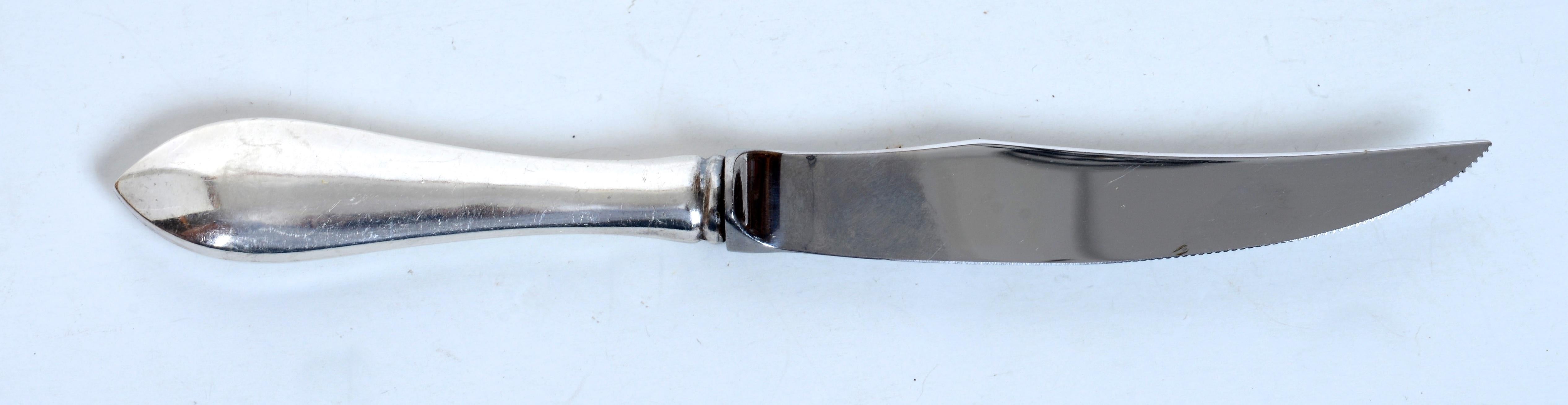 Cartier Satz von 6 Steakmessern mit Sterling Silber Griffe im Zustand „Gut“ im Angebot in valatie, NY