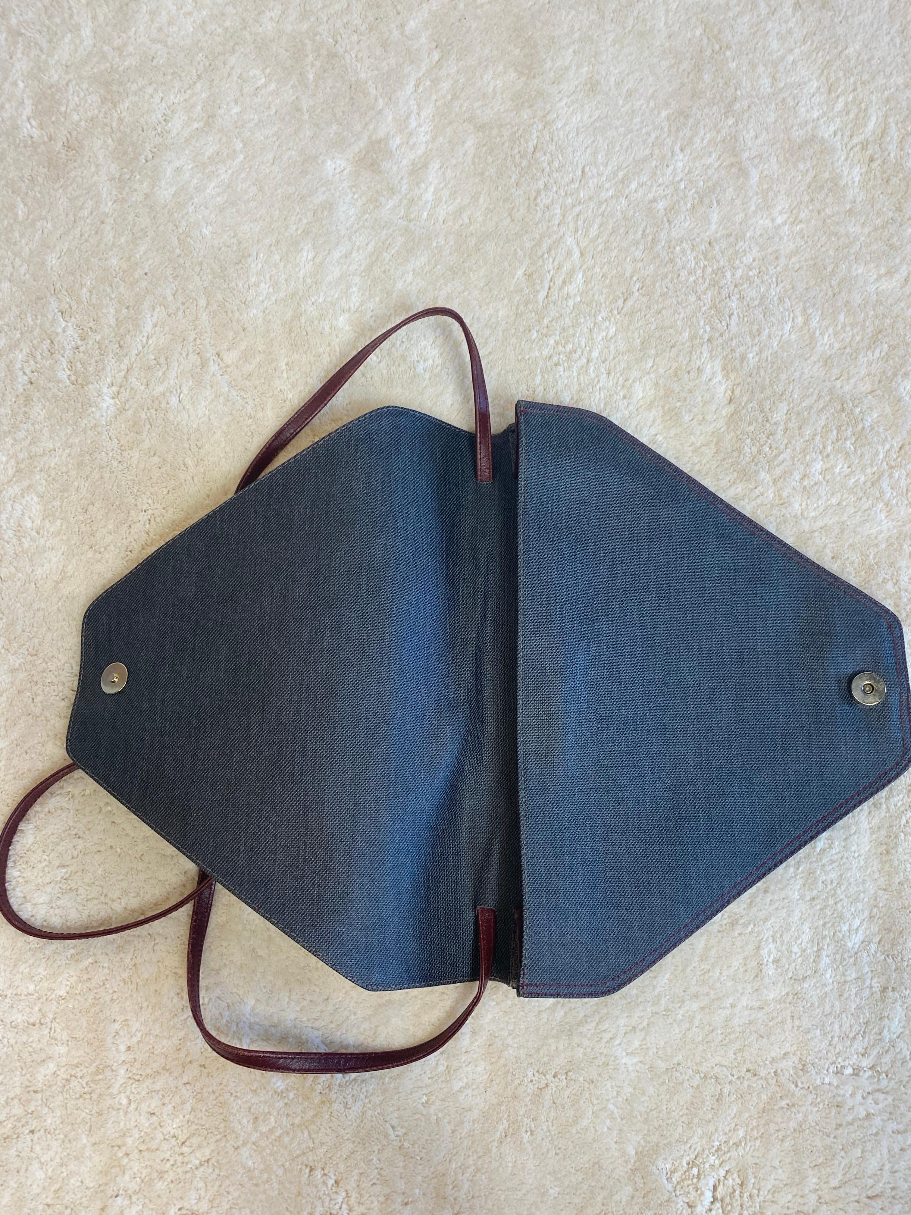 Cartier shoulder bag. For Sale 5