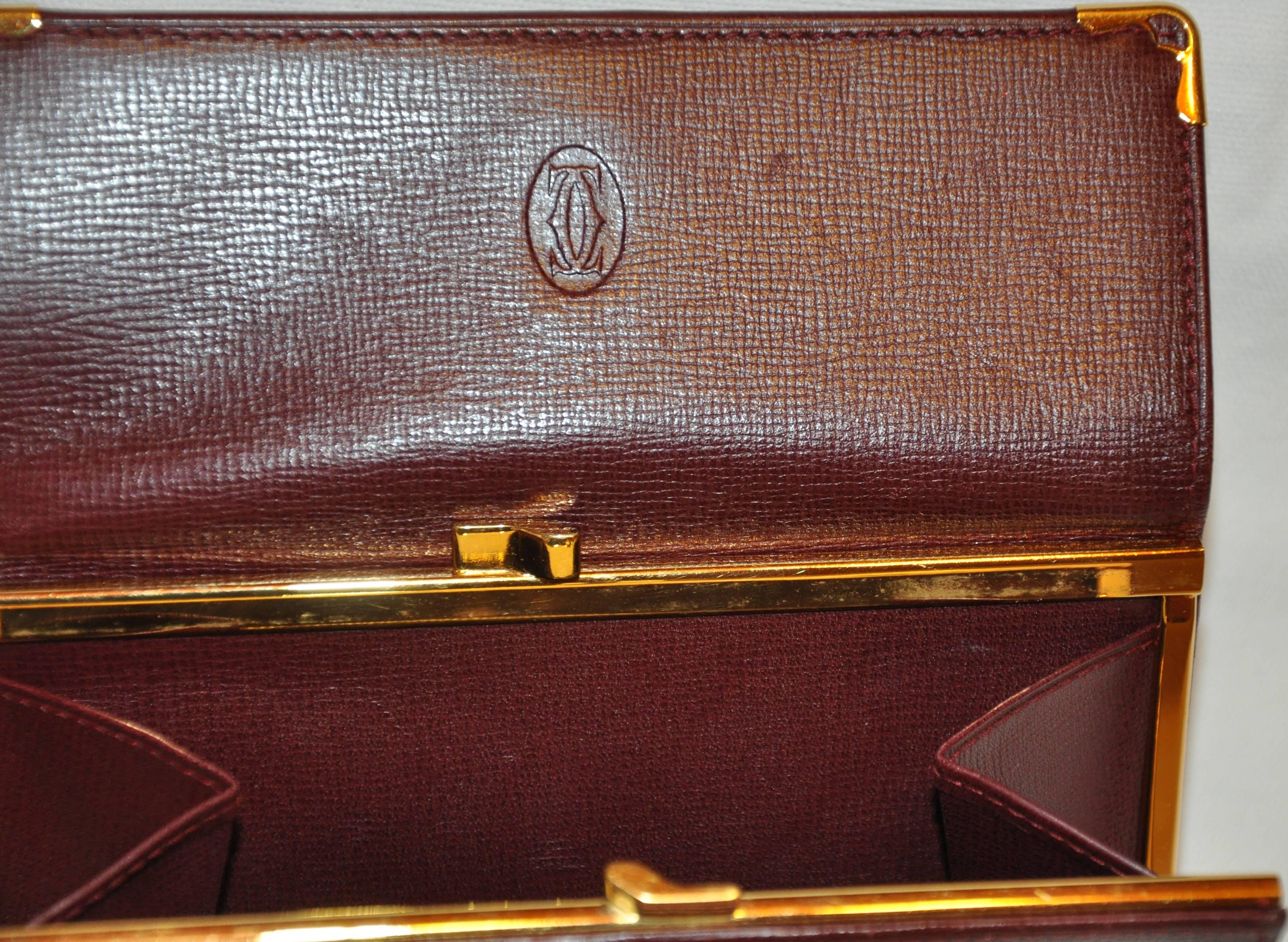 Brown Cartier Signature Burgundy Textured Calfskin Billfold / C.C. / Change Purse  For Sale