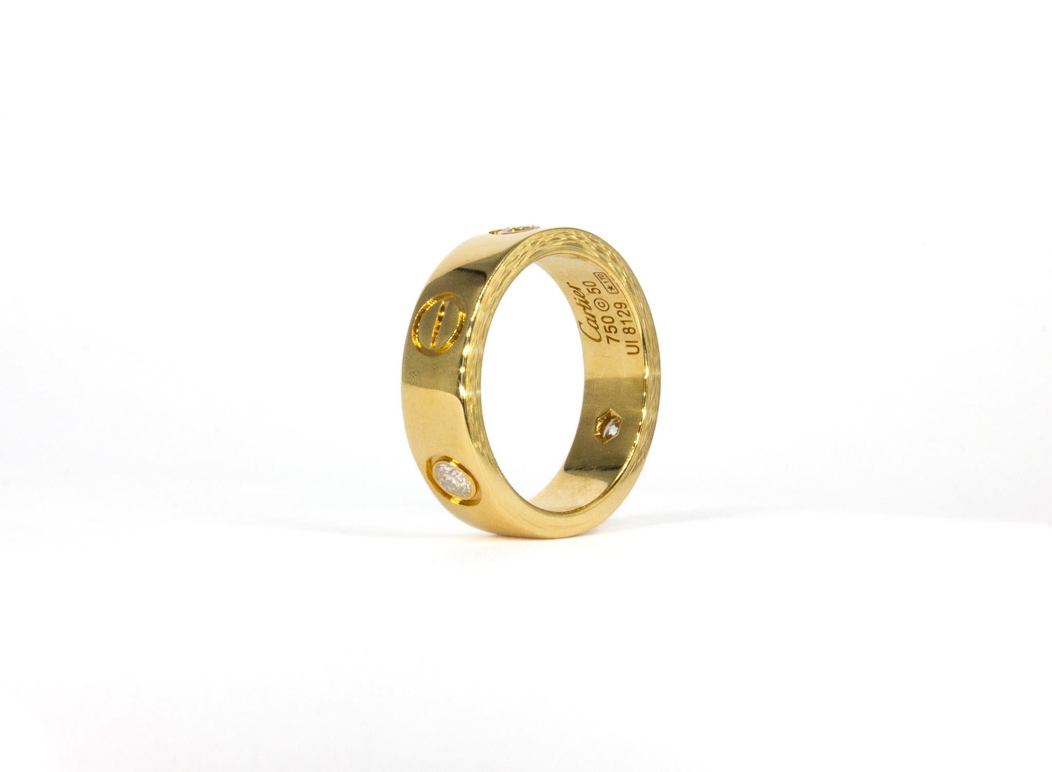 Cartier signiert 18K Gelbgold Classic Modell drei Diamanten Love Ring (Rundschliff) im Angebot