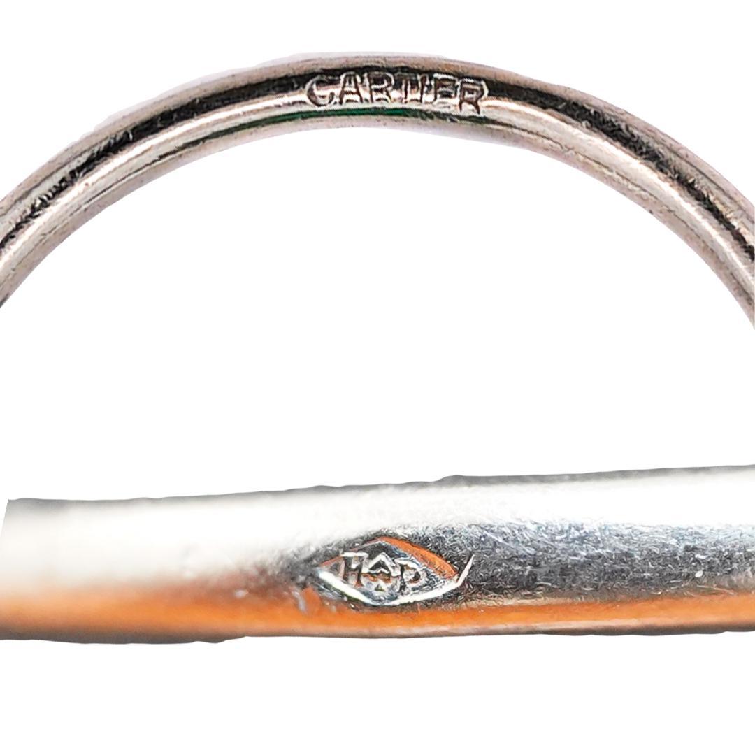 Bague en platine signée Cartier, de style Art Déco, avec émeraude colombienne, onyx et diamant en vente 6