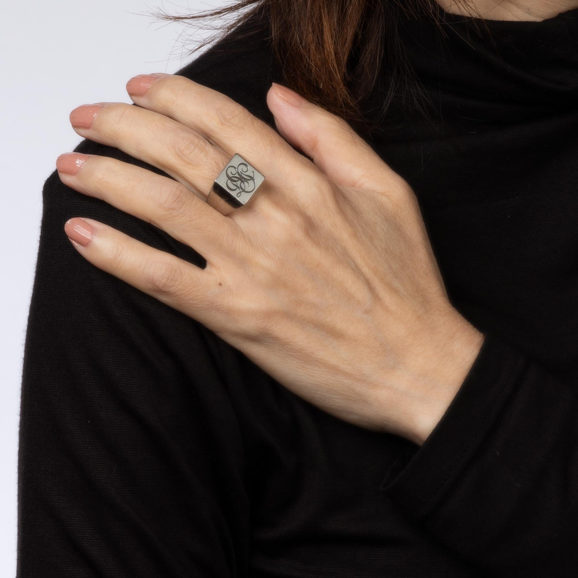 Cartier Signet Ring Initial Vintage Platinum Sz 6.75 Square Heavy Band Jewelry For Sale 1