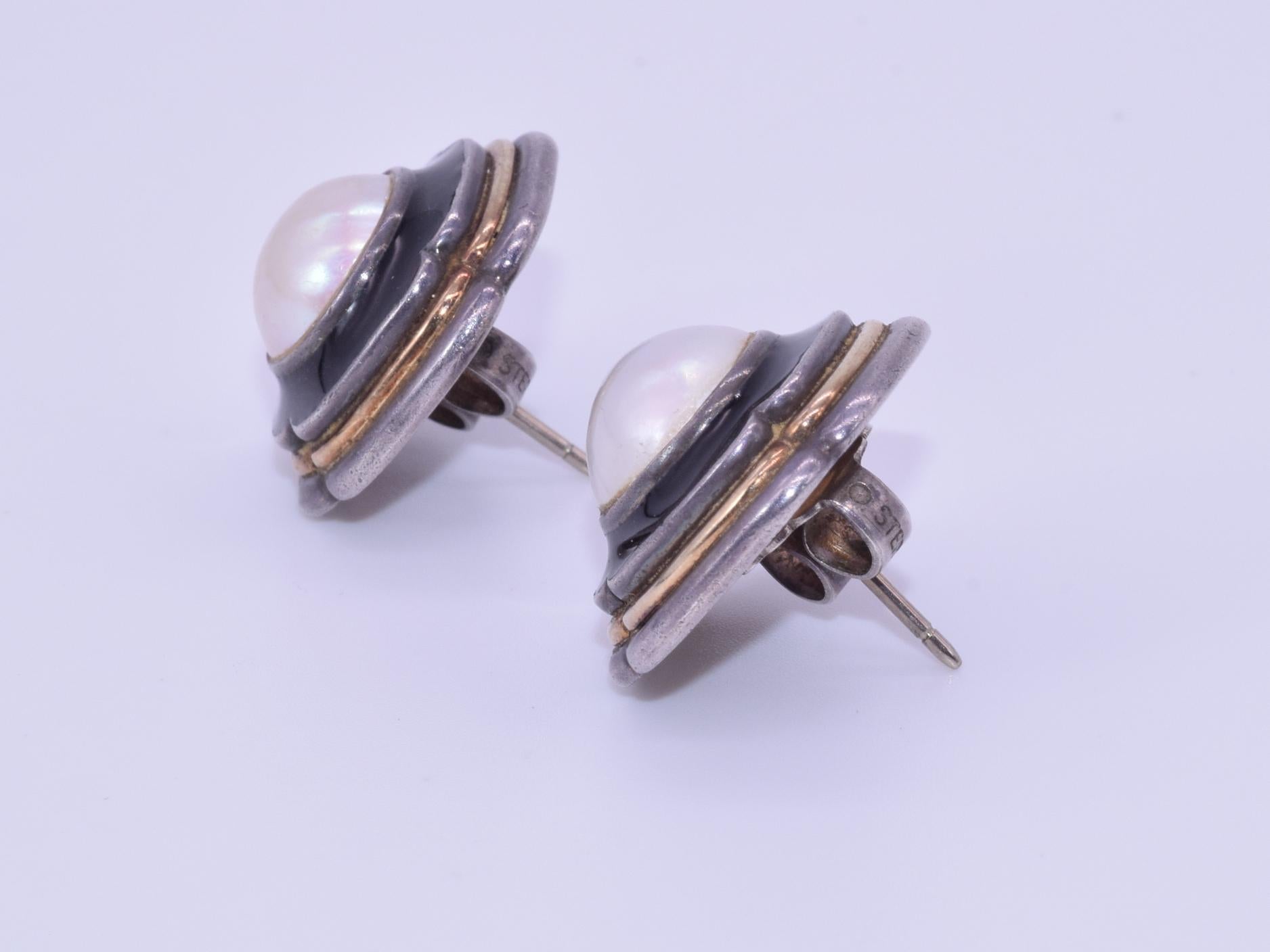 Cartier Silver, Black Enamel and Mabe Pearl Earrings, circa 1940s In Good Condition In New York, NY