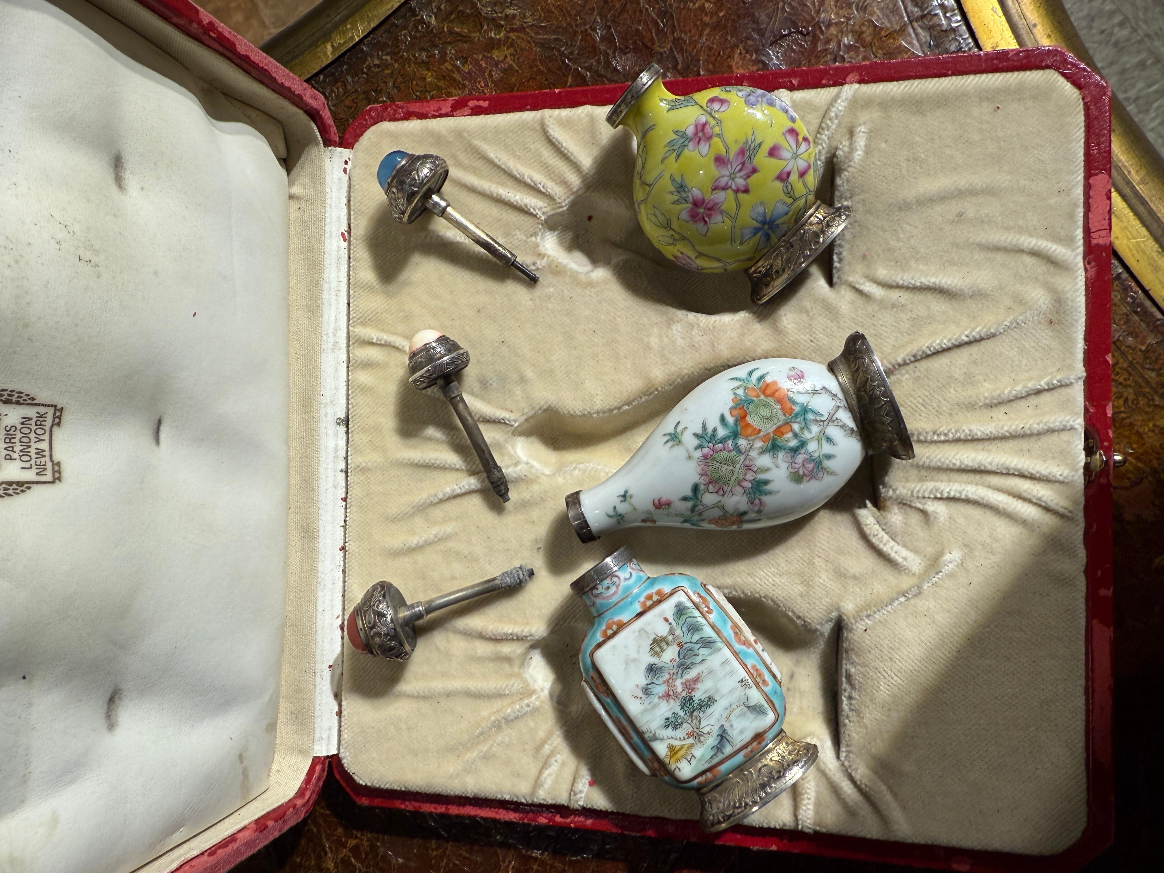 Cartier Silver-Mounted Chinese Porcelain Snuff Bottles in Original Box For Sale 14