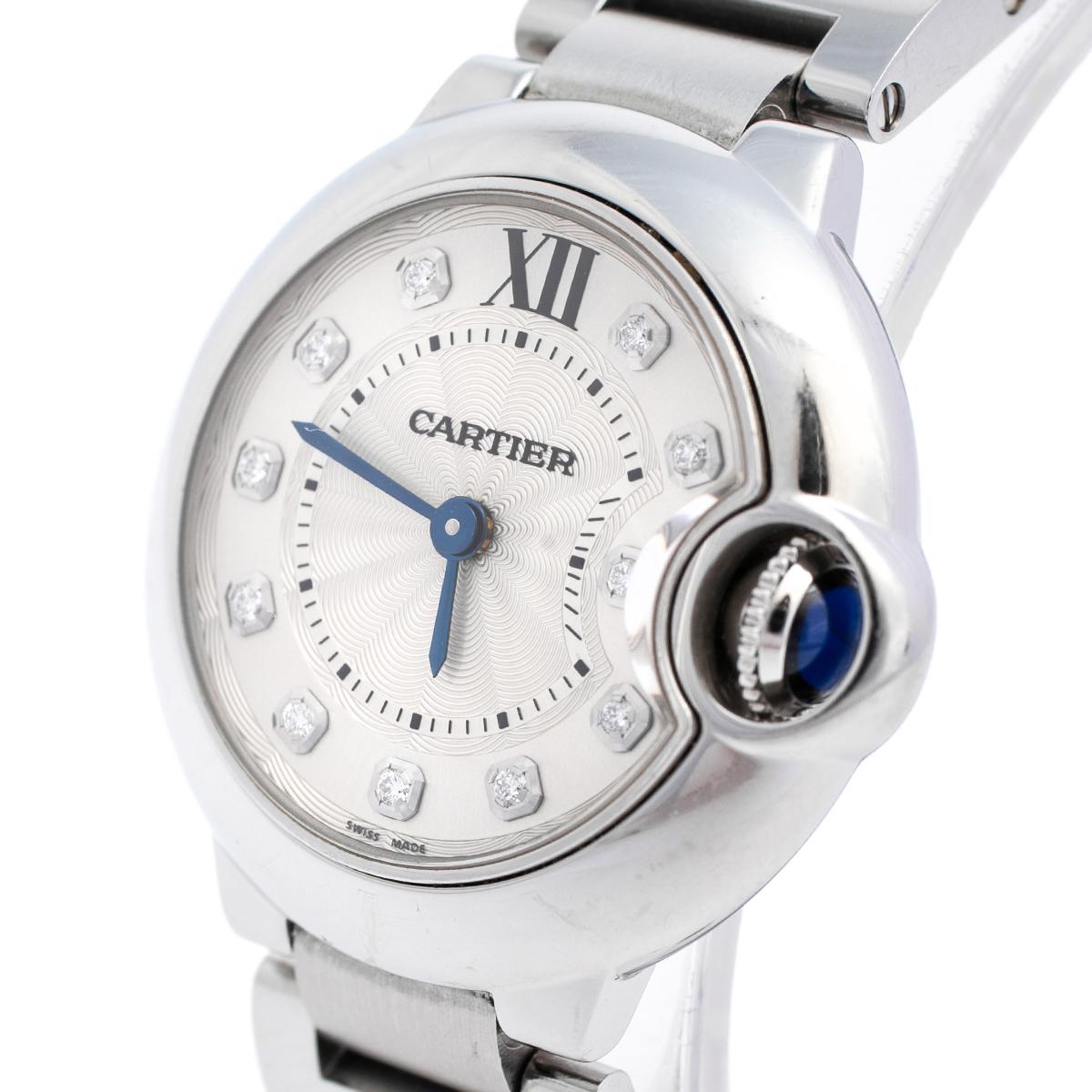 This elegant timepiece from Cartier takes its name, Ballon Bleu, from the fluted crown set with the blue spinel cabochon, which appears floating like a balloon, lying on the side. Crafted with excellent precision, the watch imparts an understated