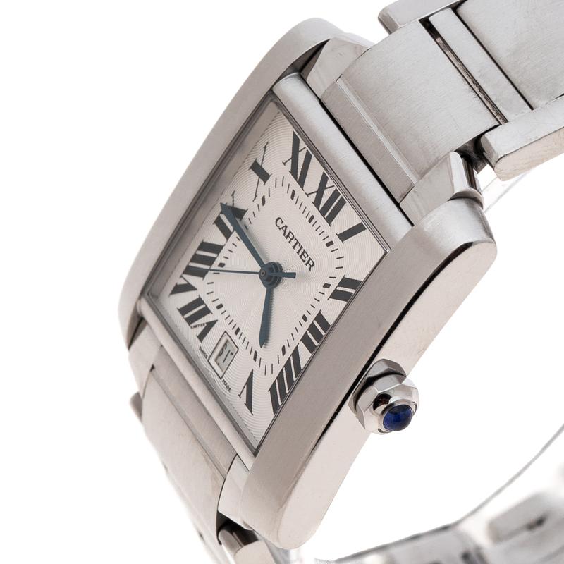 The ‘Tank’ is a legend. Louis Cartier designed this icon of modernism in 1916, with minimal aesthetics and clear lines and geometric shapes. A very popular timepiece with art connoisseurs like Princess Diana, Andy Warhol, and French couturier