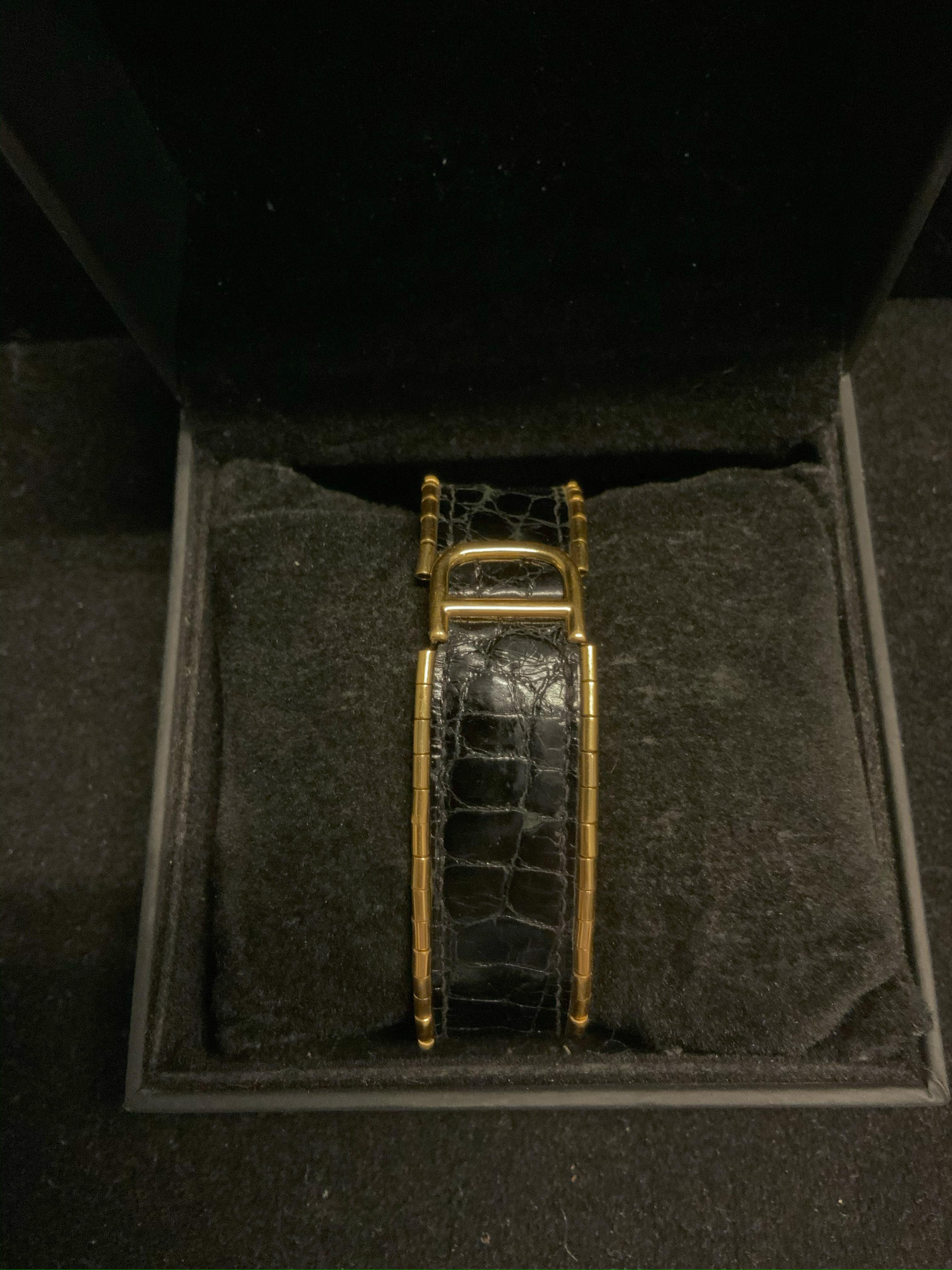 Cartier Slide Watch with 18k Yellow Gold-Hidden Watch Face For Sale 4