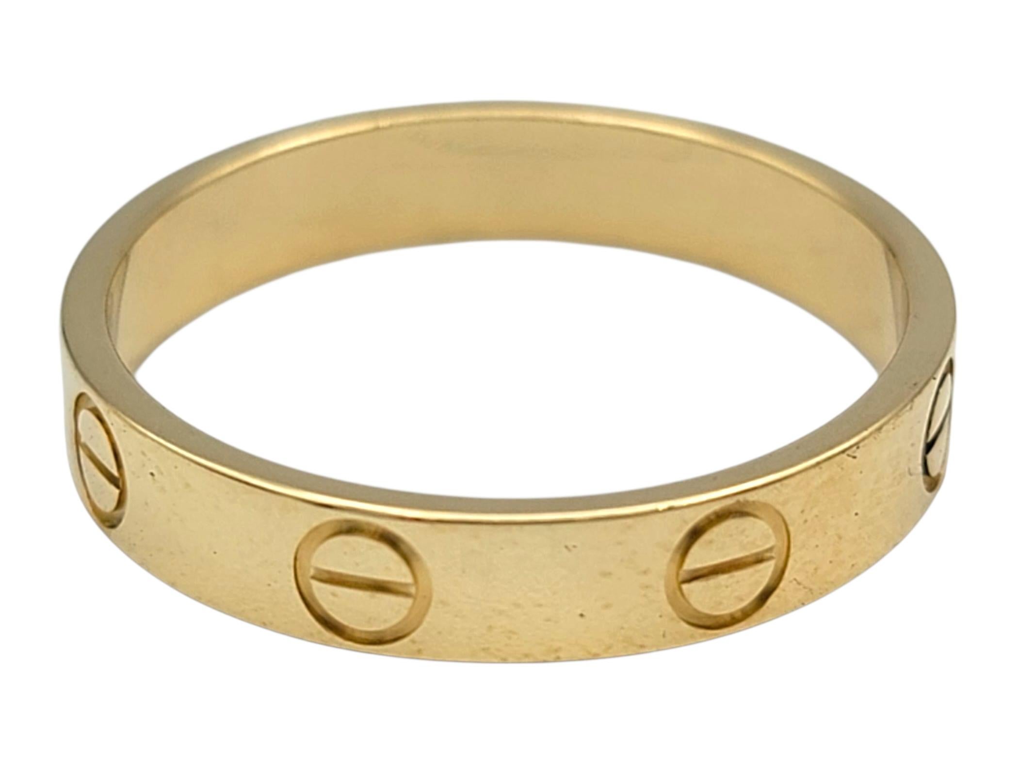 Anello Cartier modello piccolo LOVE in oro giallo lucido 18 carati misura 55 In condizioni buone in vendita a Scottsdale, AZ
