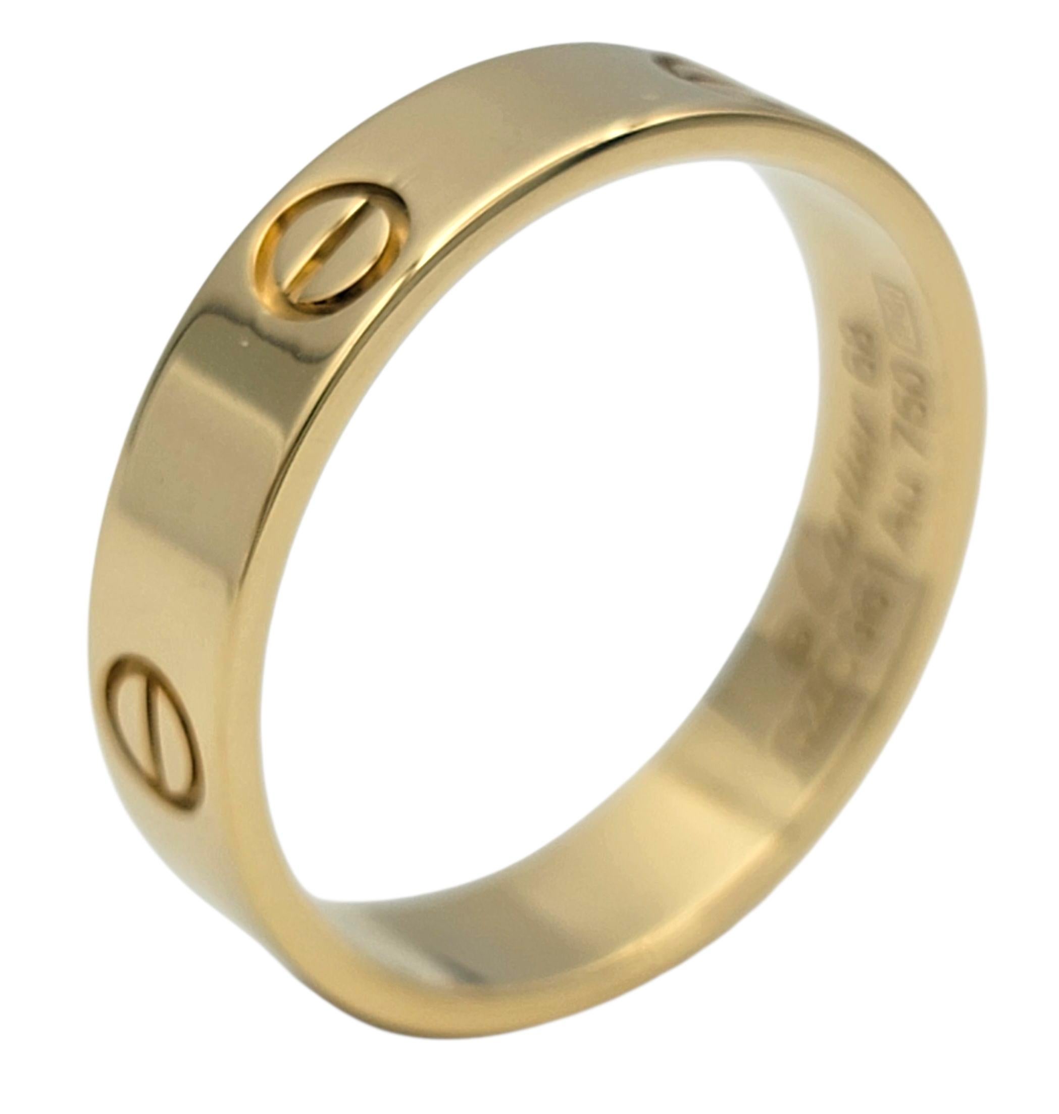 Anello Cartier Small Model Unisex Love Band in oro giallo 18 carati, misura 68 in vendita 1
