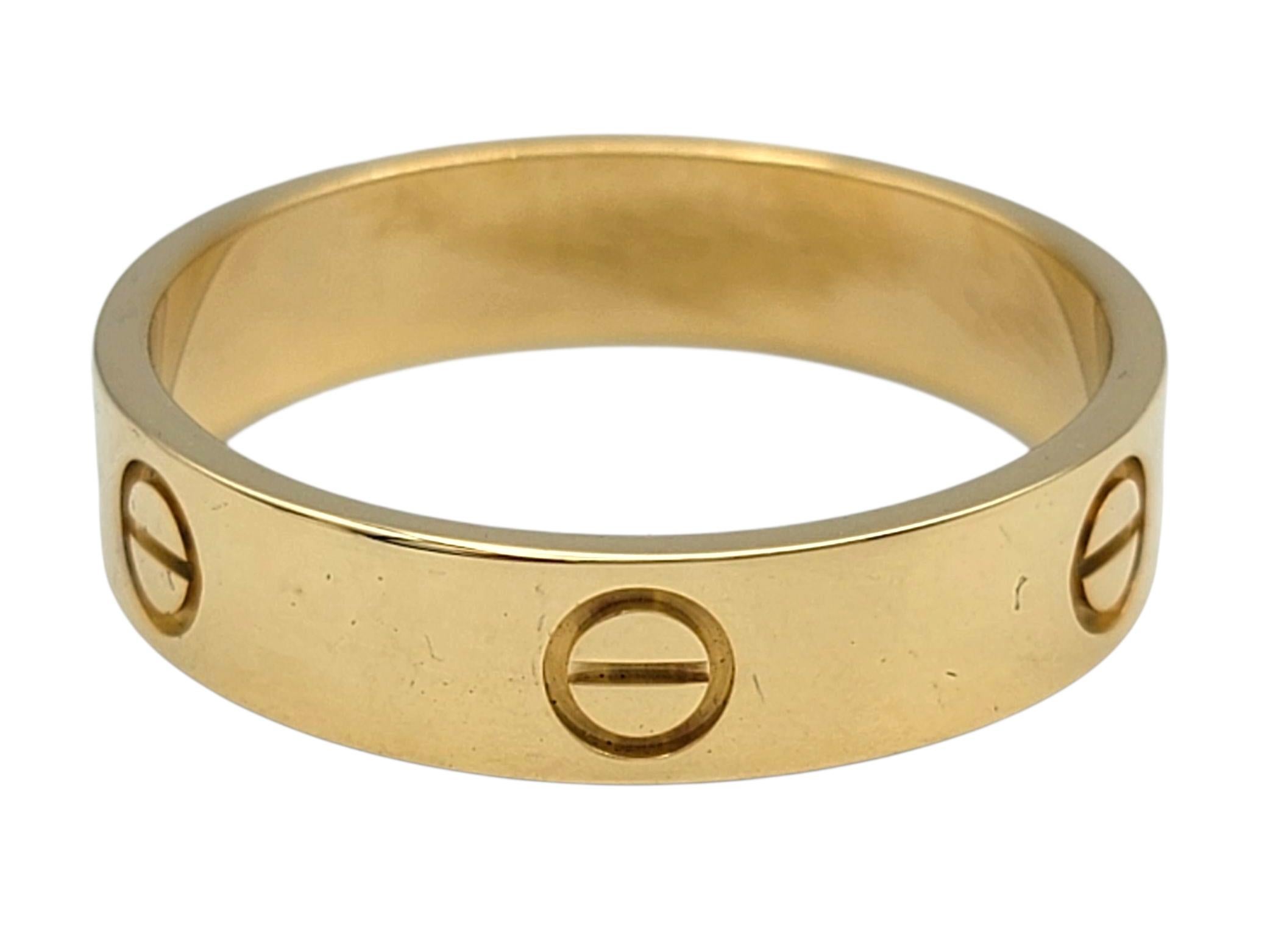 Anello Cartier Small Model Unisex Love Band in oro giallo 18 carati, misura 68 in vendita 2